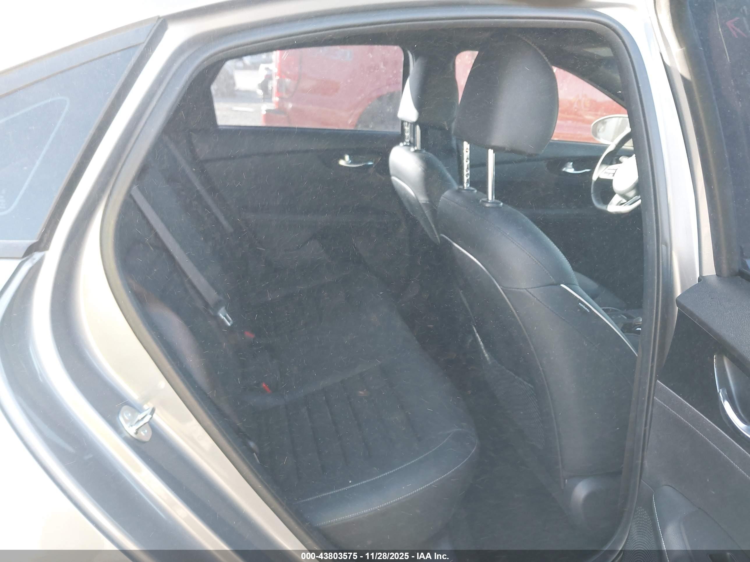 KIA FORTE image 8