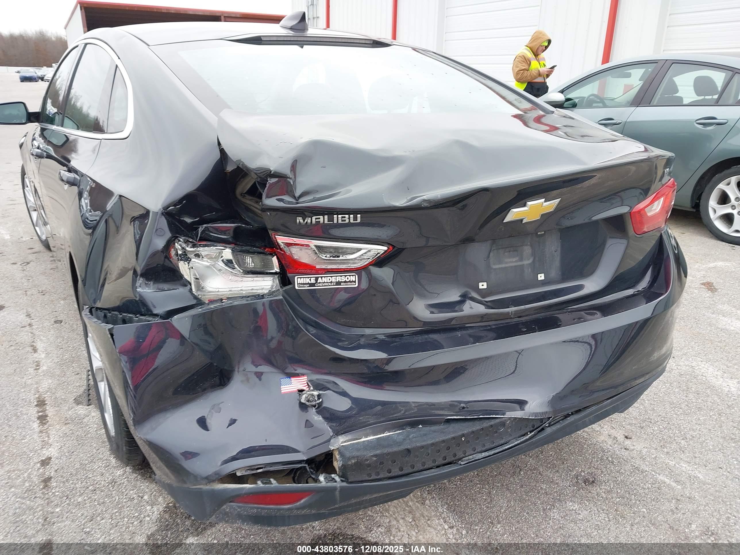 CHEVROLET MALIBU image 6