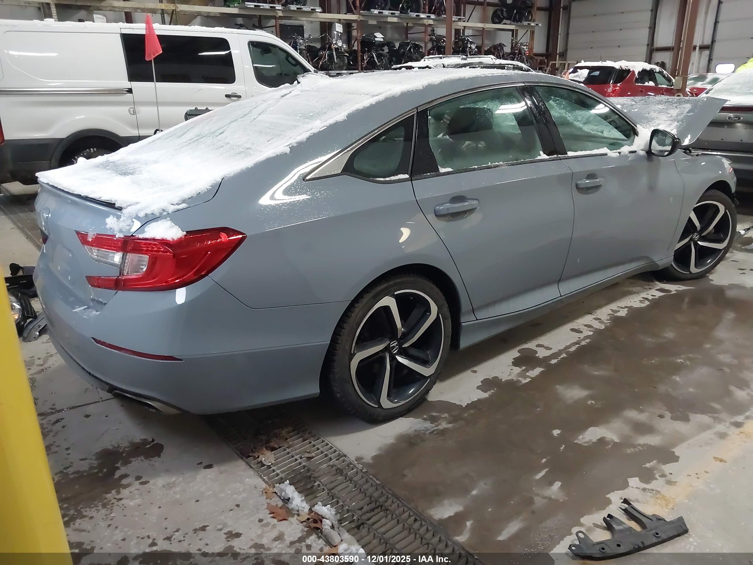 HONDA ACCORD image 4