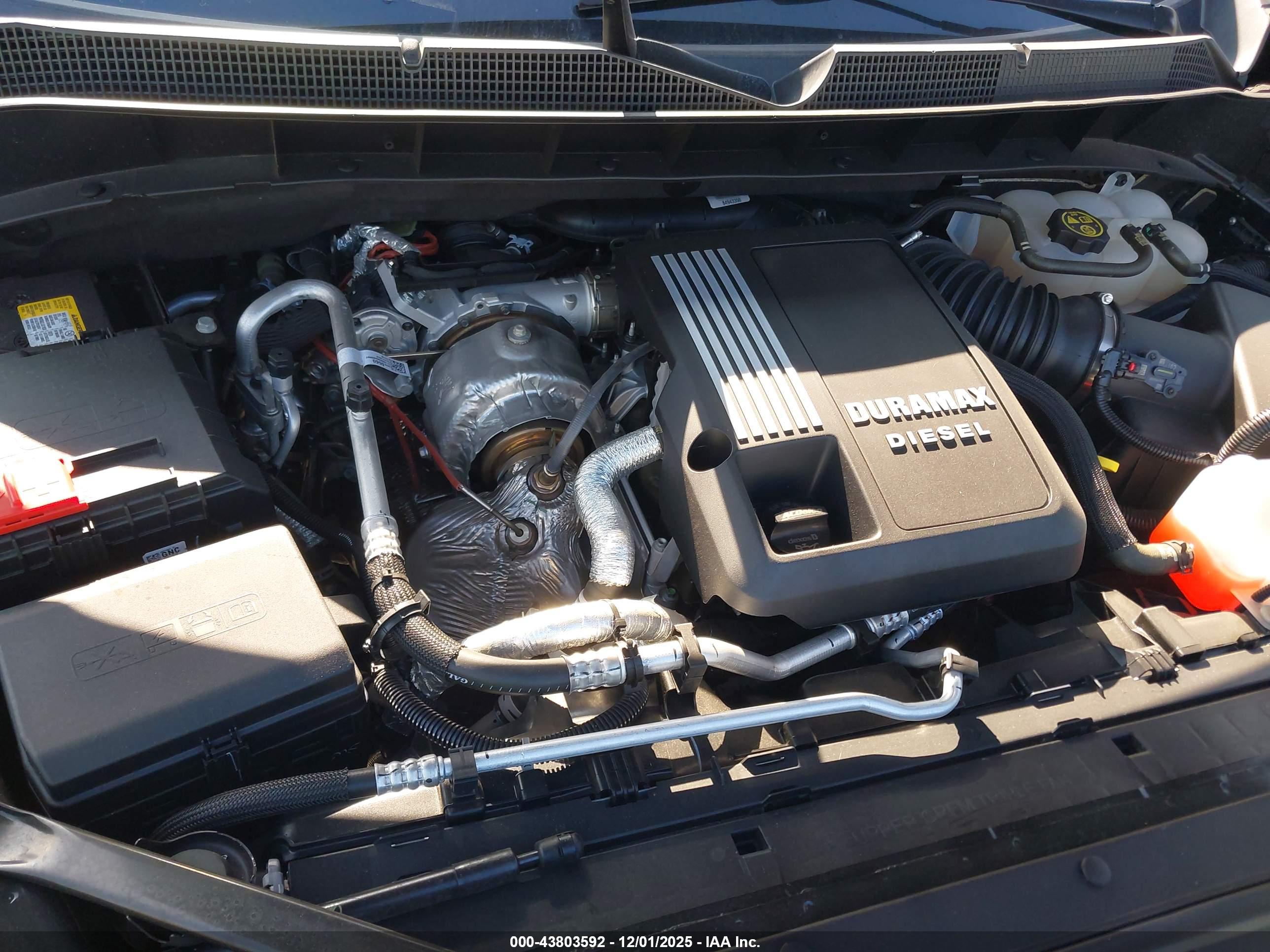 CHEVROLET SILVERADO image 10