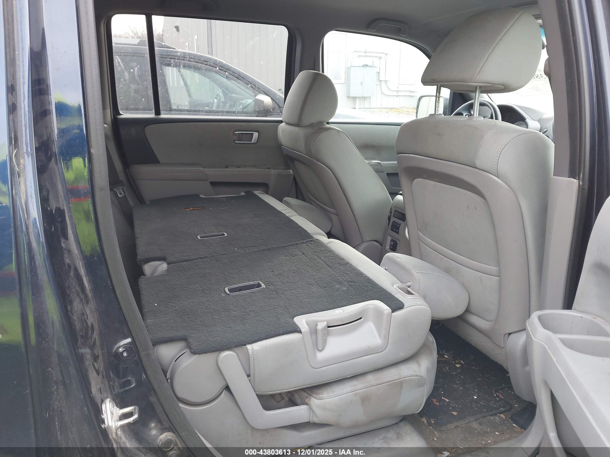 HONDA PILOT image 8