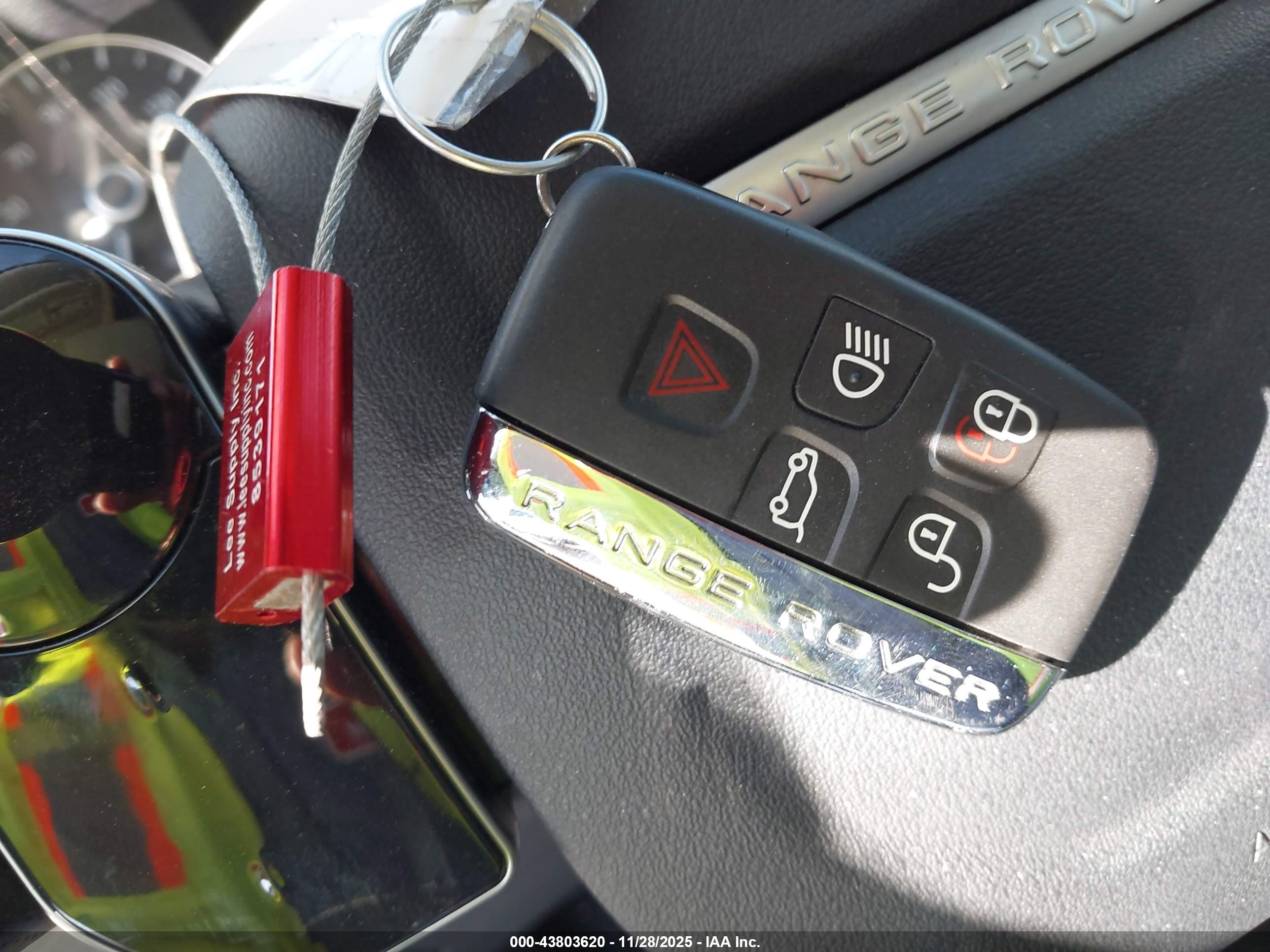 LAND ROVER image 11