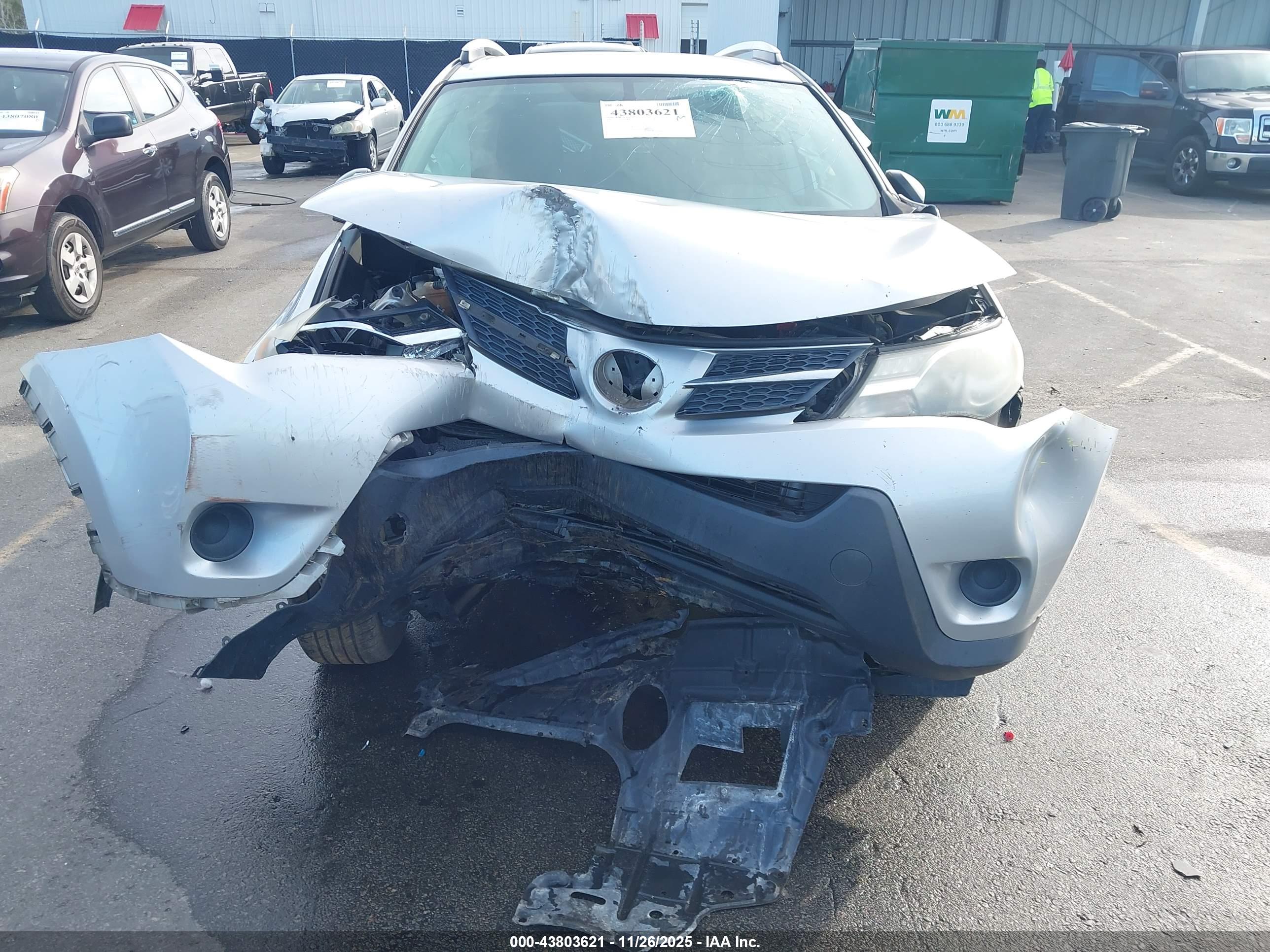 TOYOTA RAV4 image 6