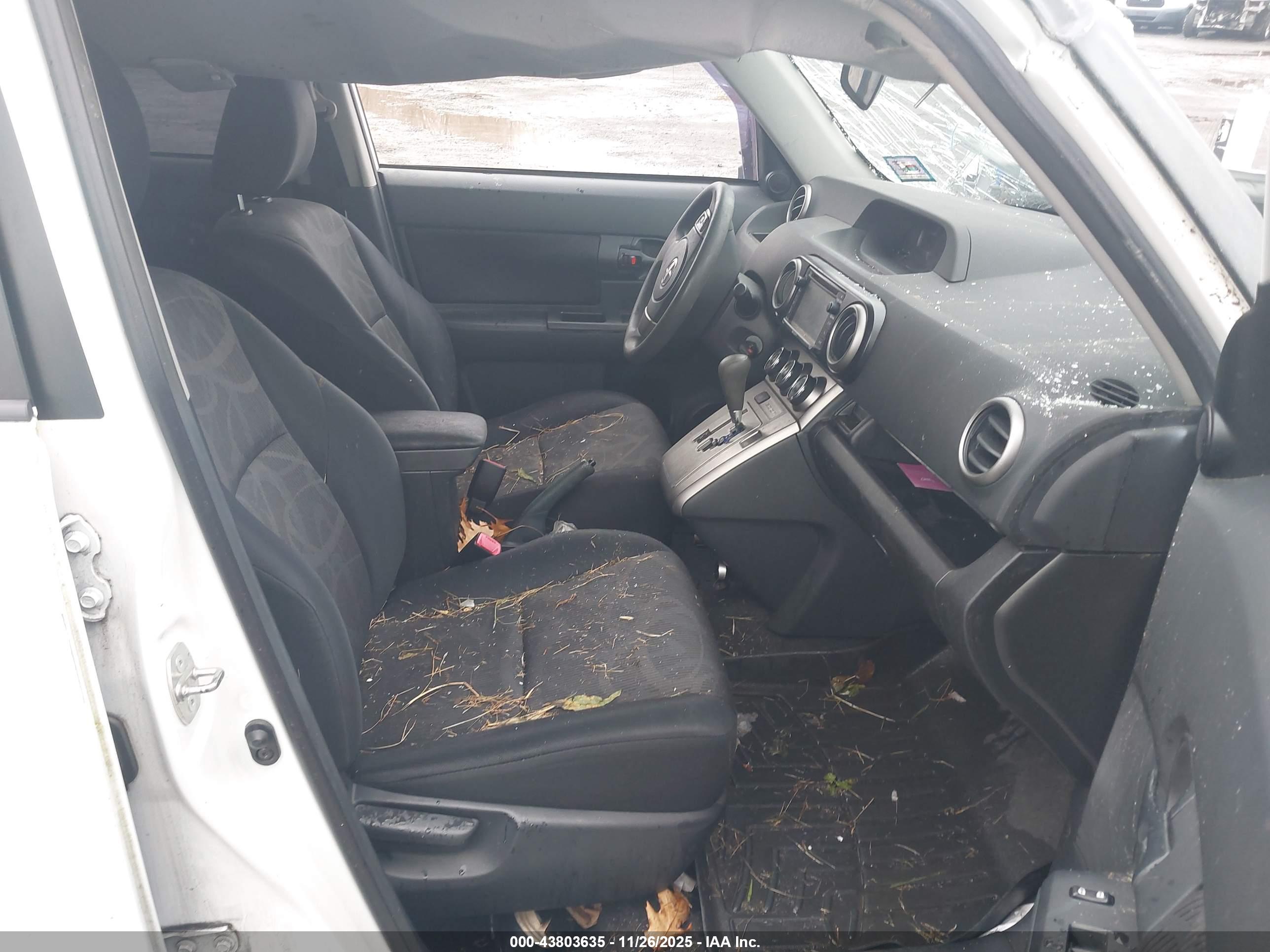 SCION XB image 5