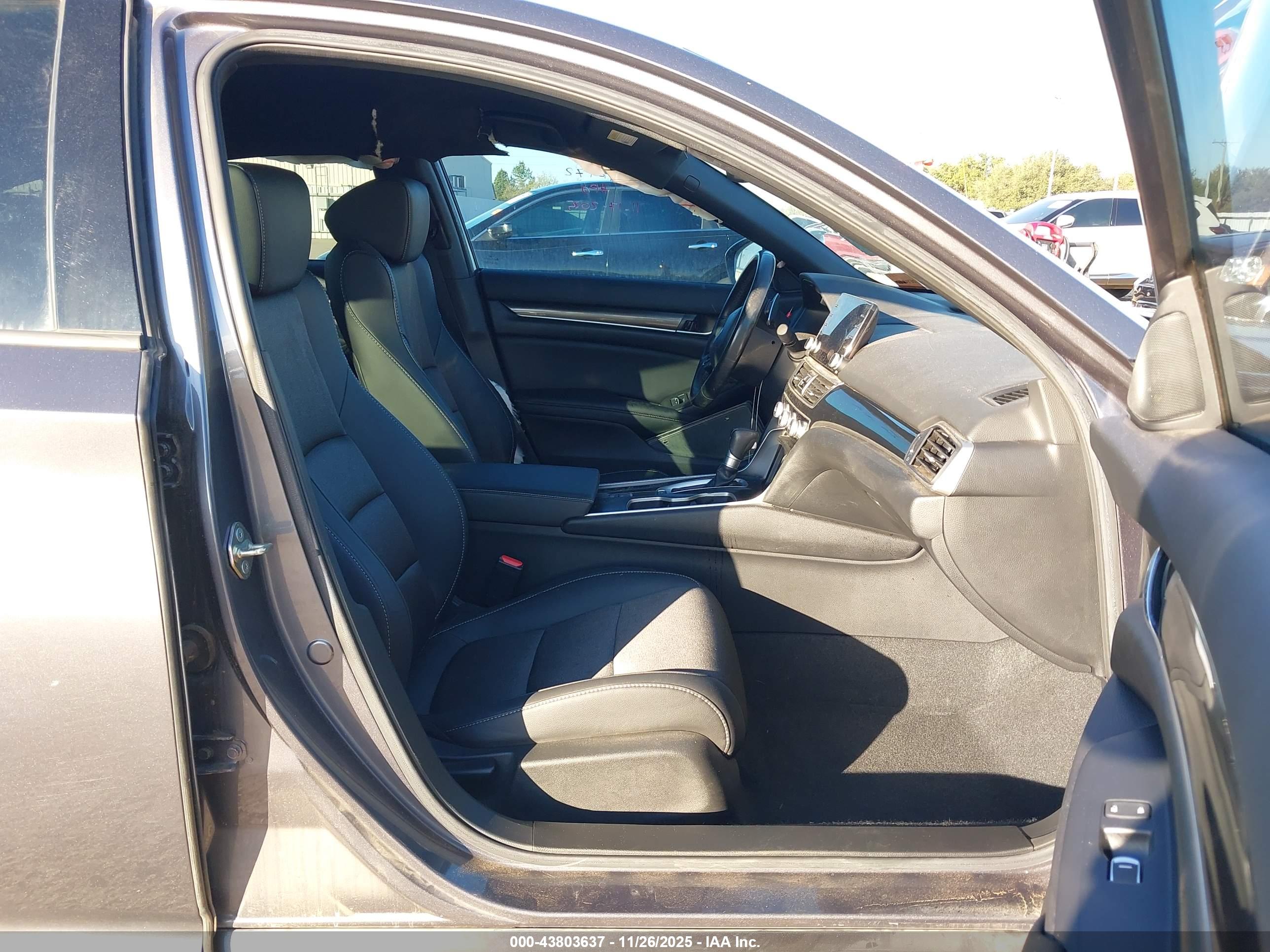 HONDA ACCORD image 5