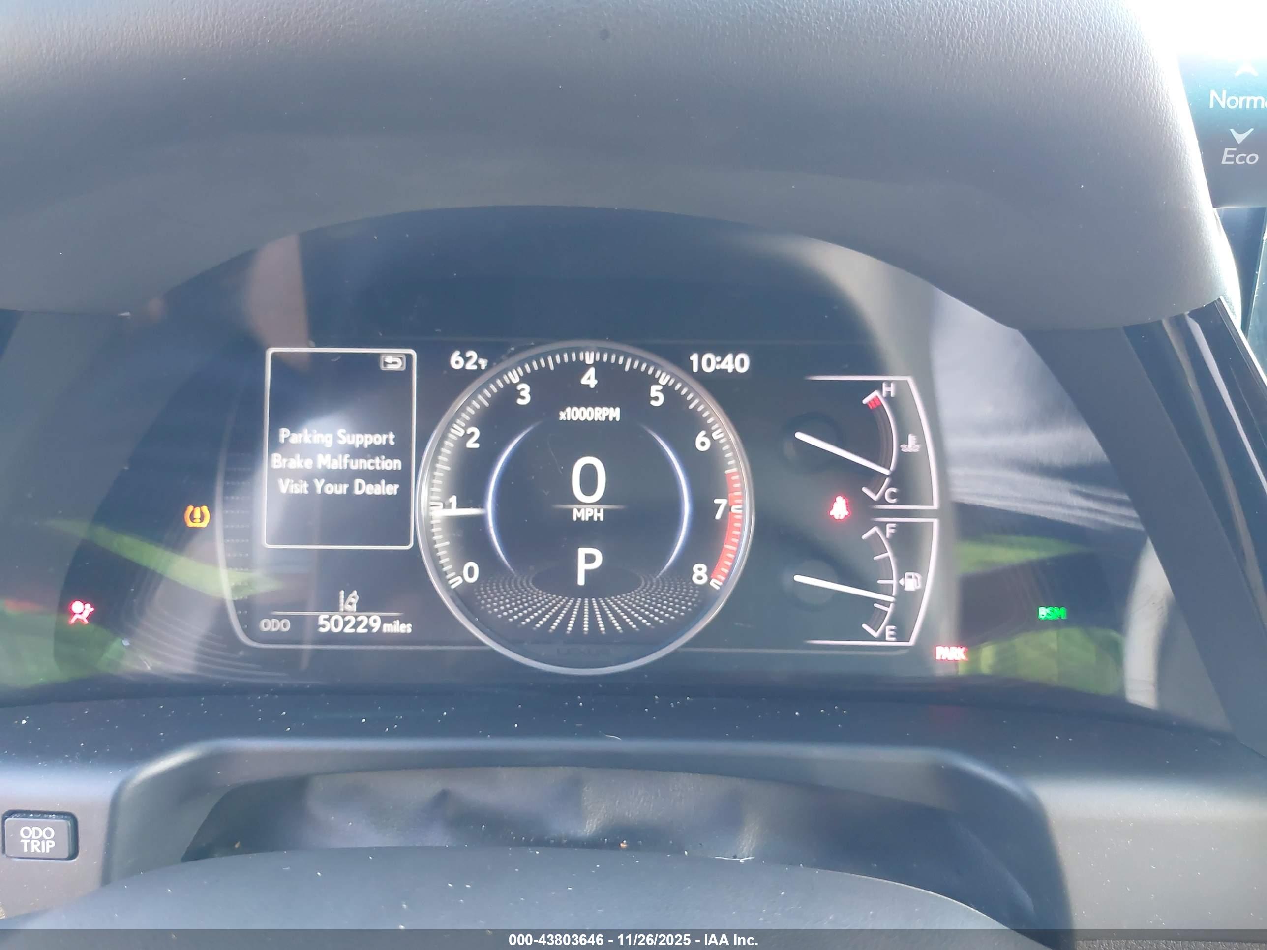 LEXUS ES image 7
