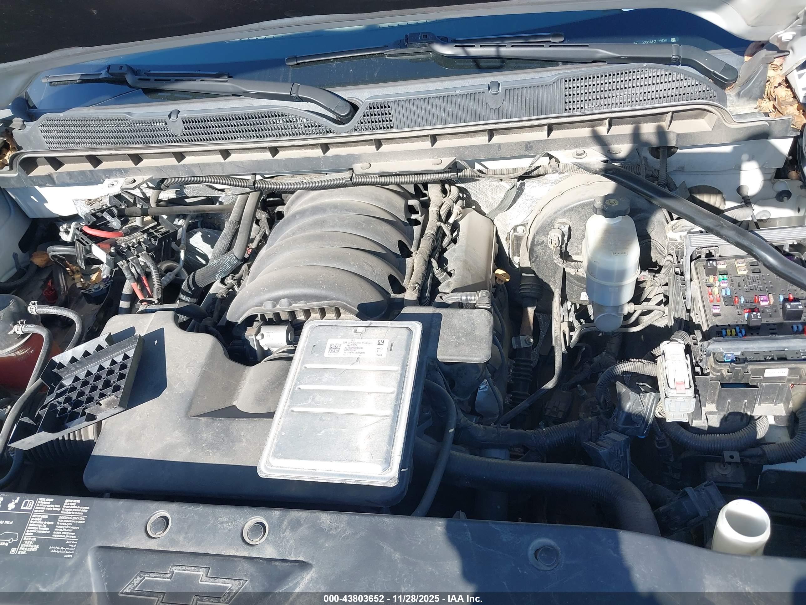 CHEVROLET SILVERADO image 6
