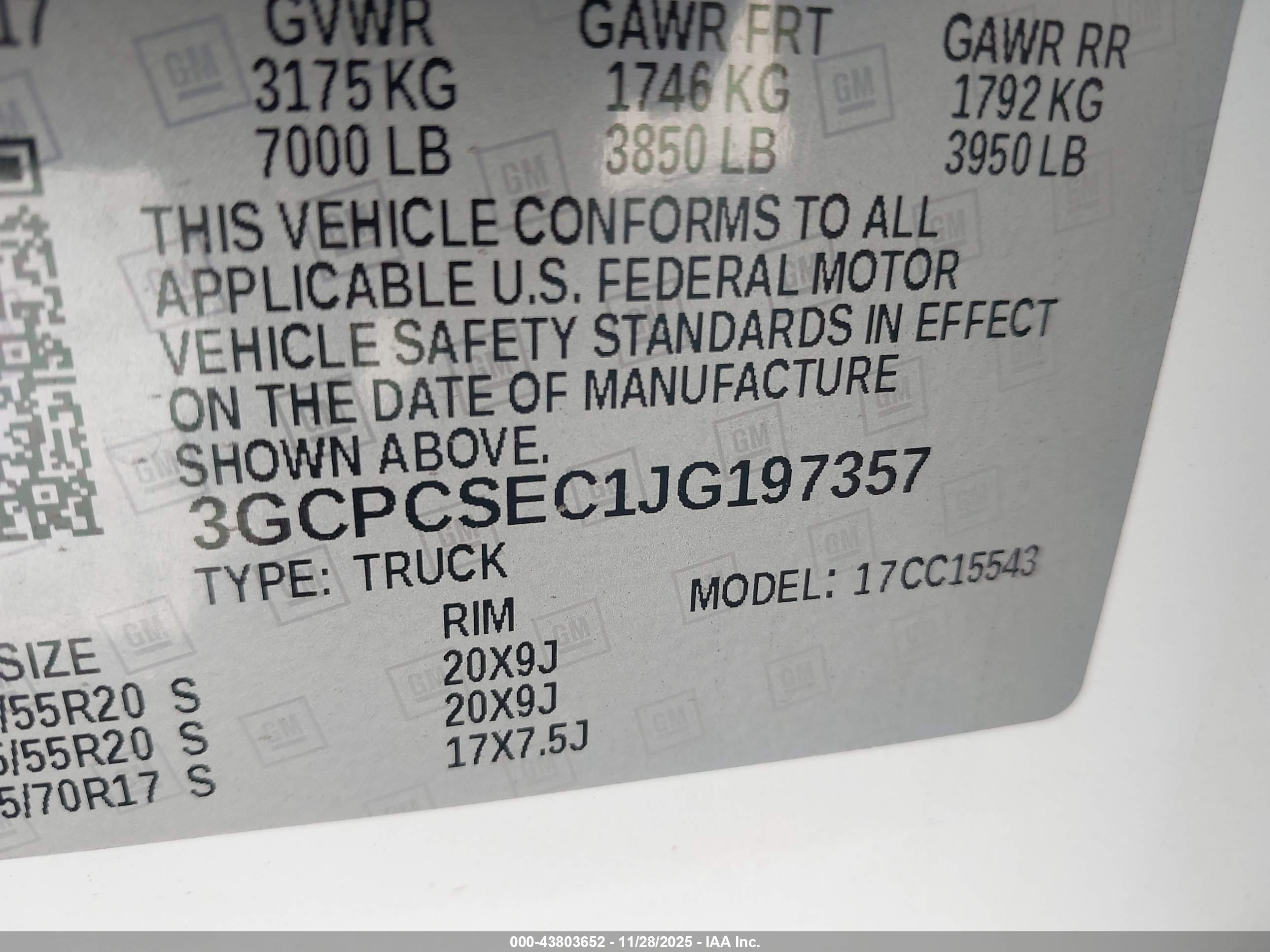 CHEVROLET SILVERADO image 9