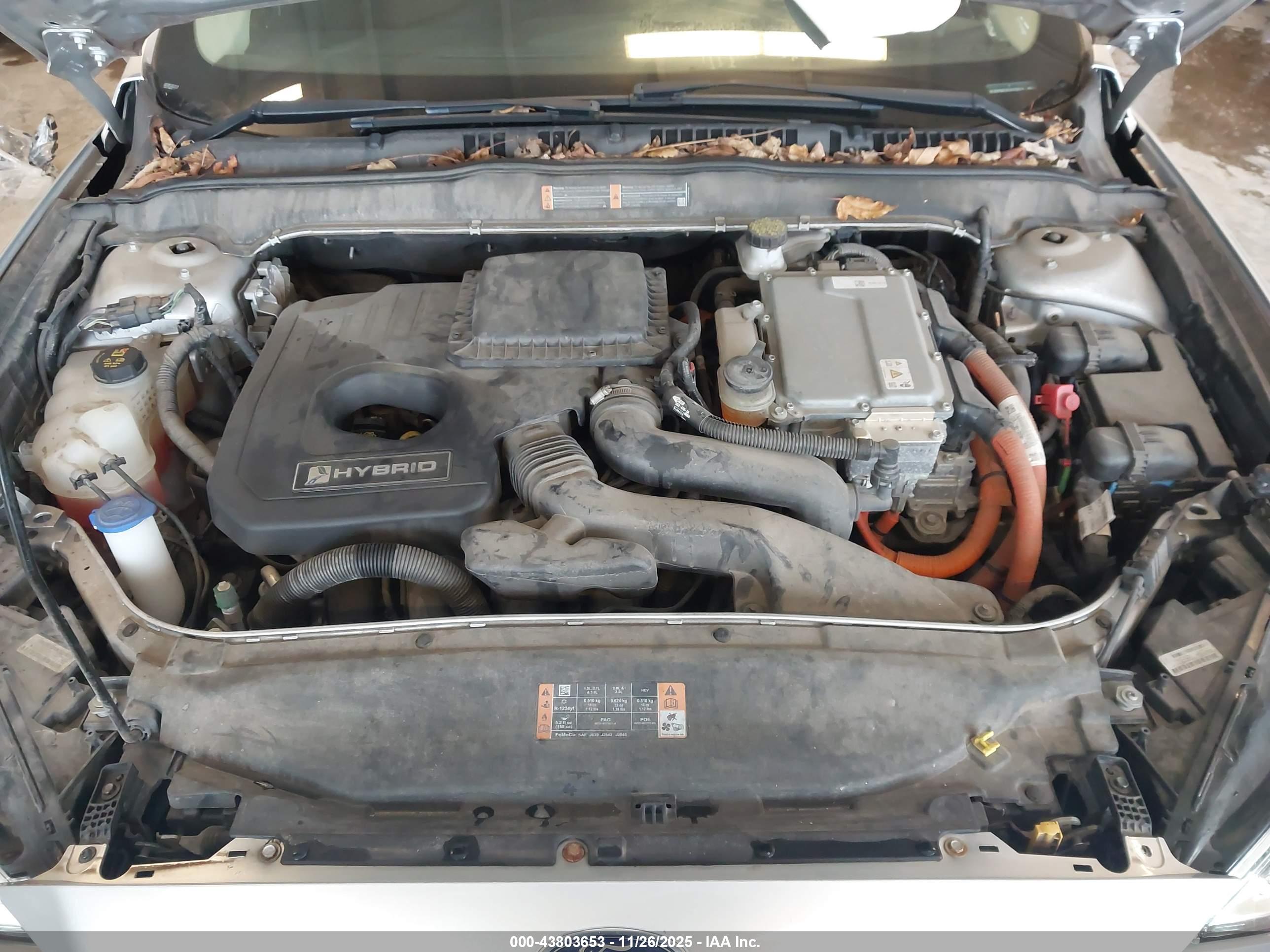 FORD FUSION image 10