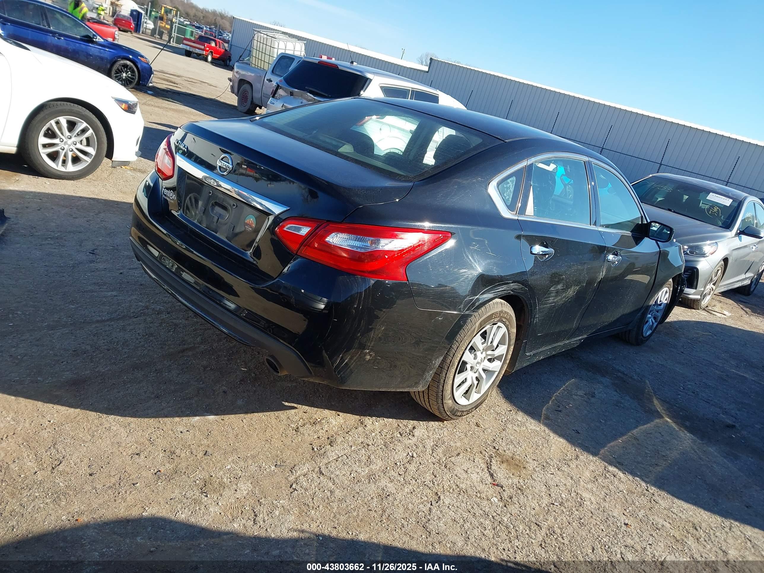 NISSAN ALTIMA image 4