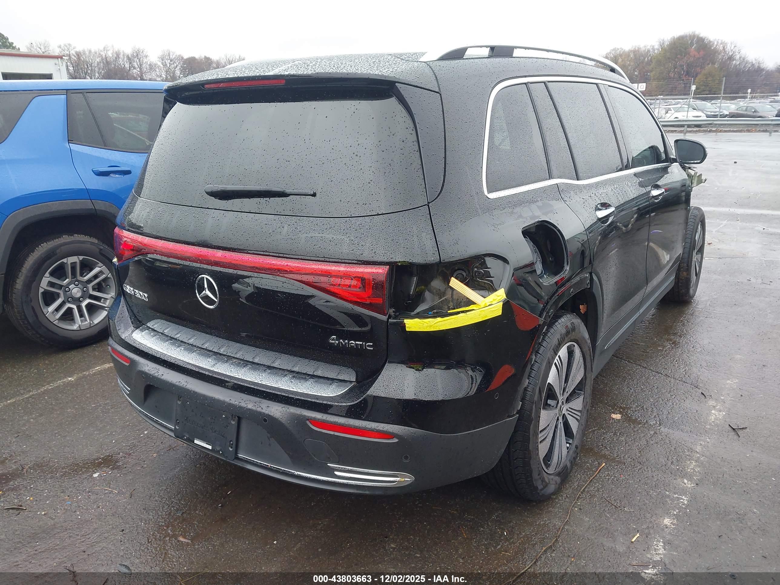 MERCEDES-BENZ EQB image 4