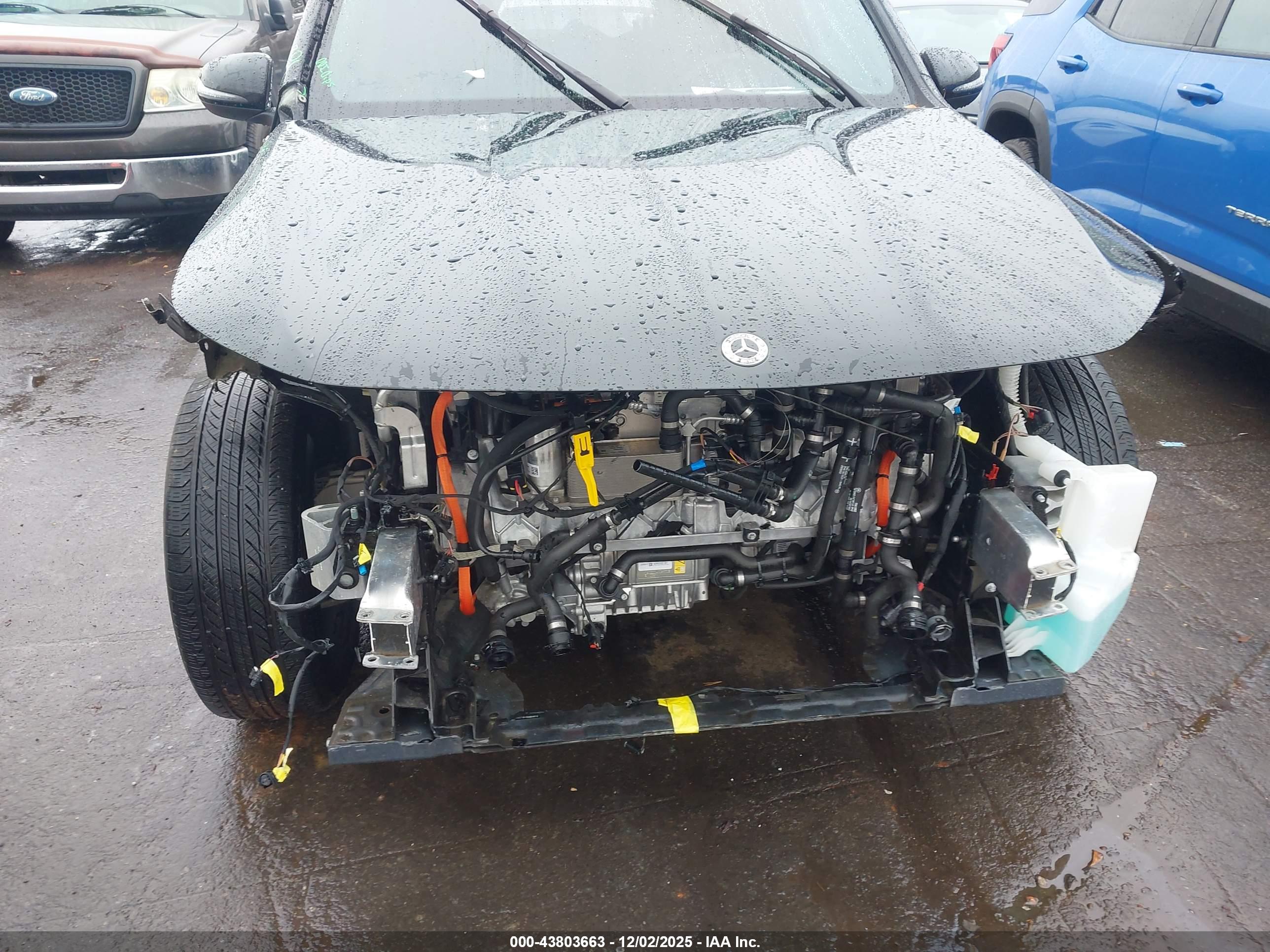 MERCEDES-BENZ EQB image 6