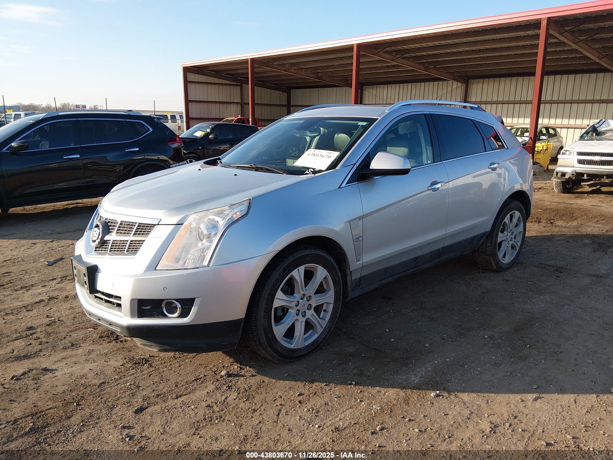 CADILLAC SRX image 2