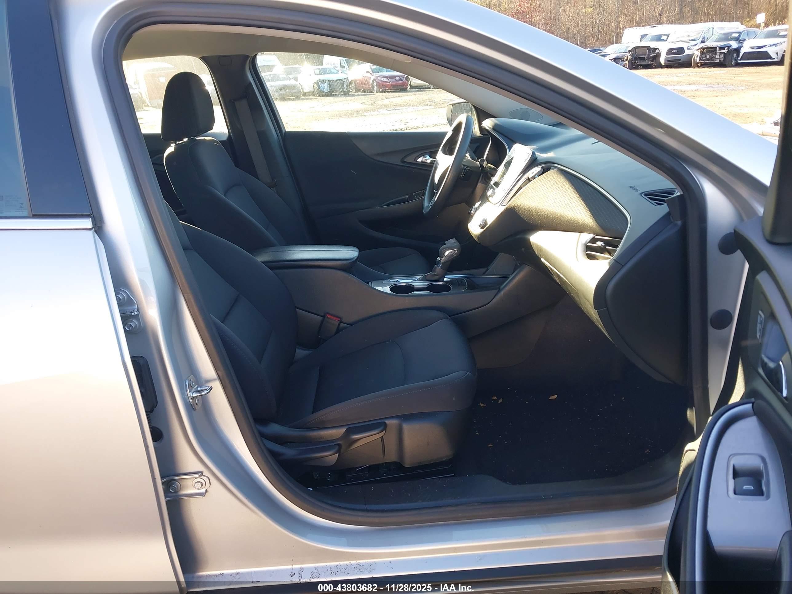 CHEVROLET MALIBU image 5