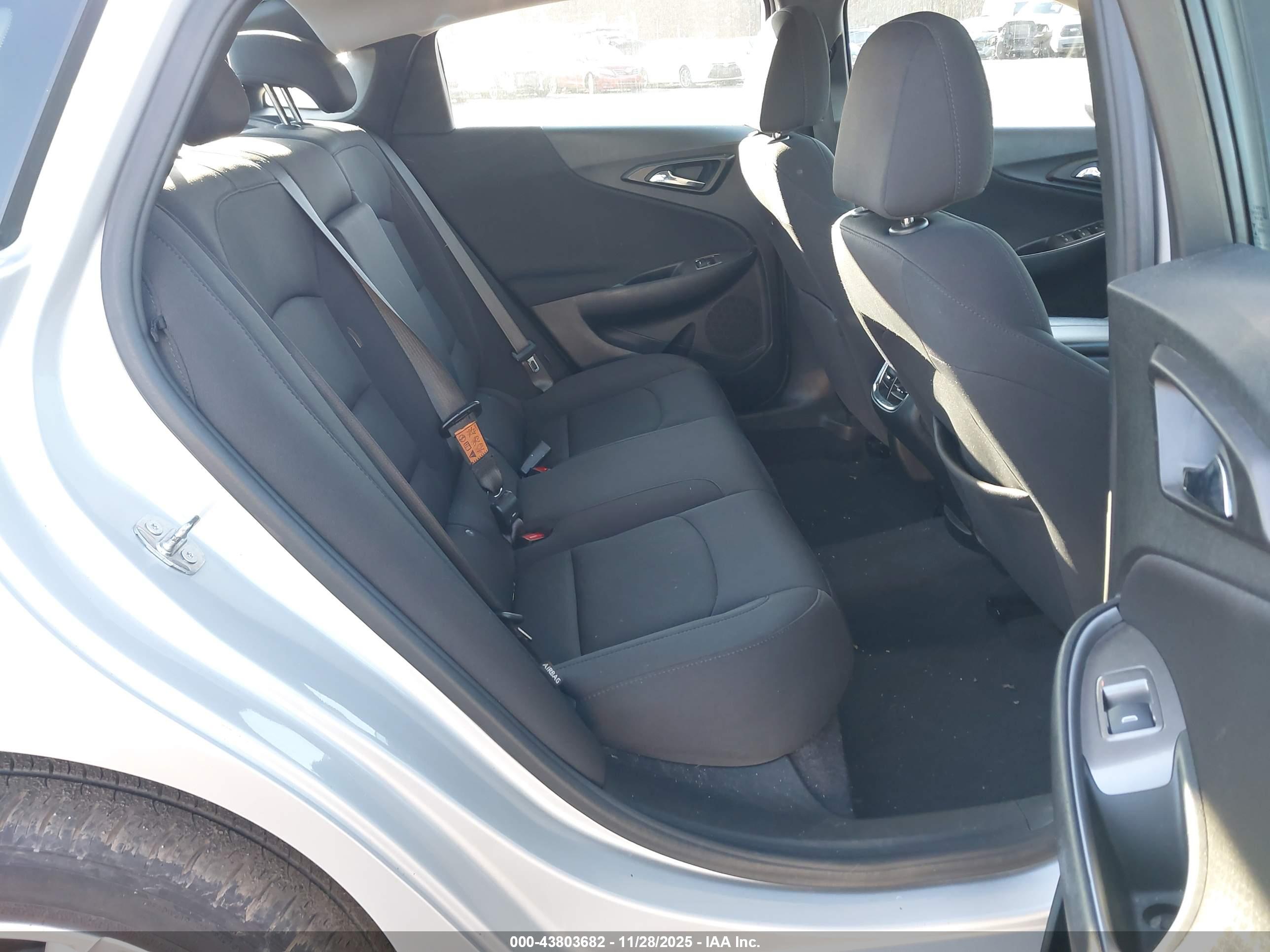 CHEVROLET MALIBU image 8