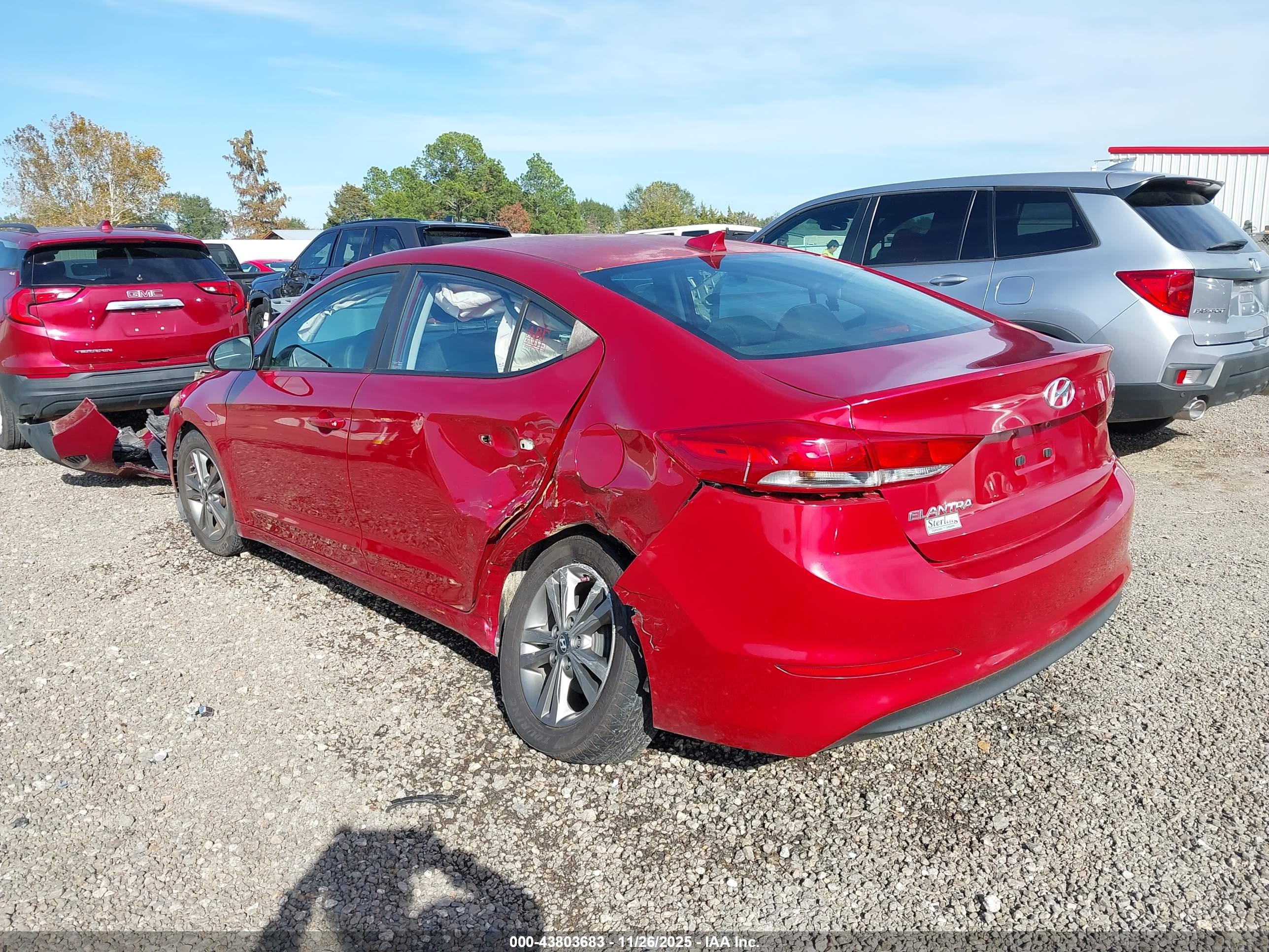HYUNDAI ELANTRA image 3