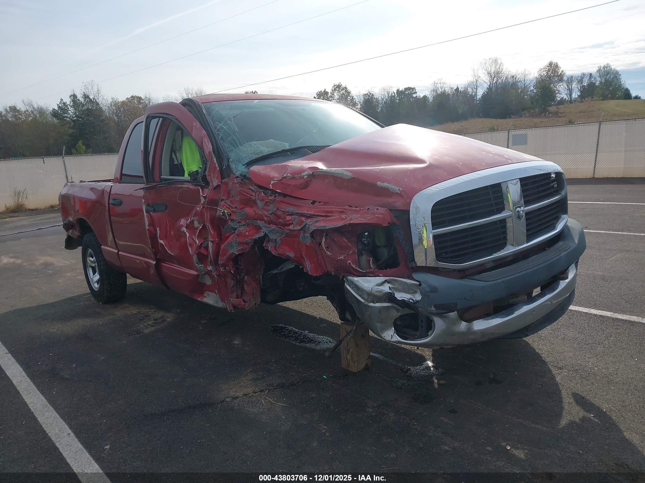 DODGE RAM image 6