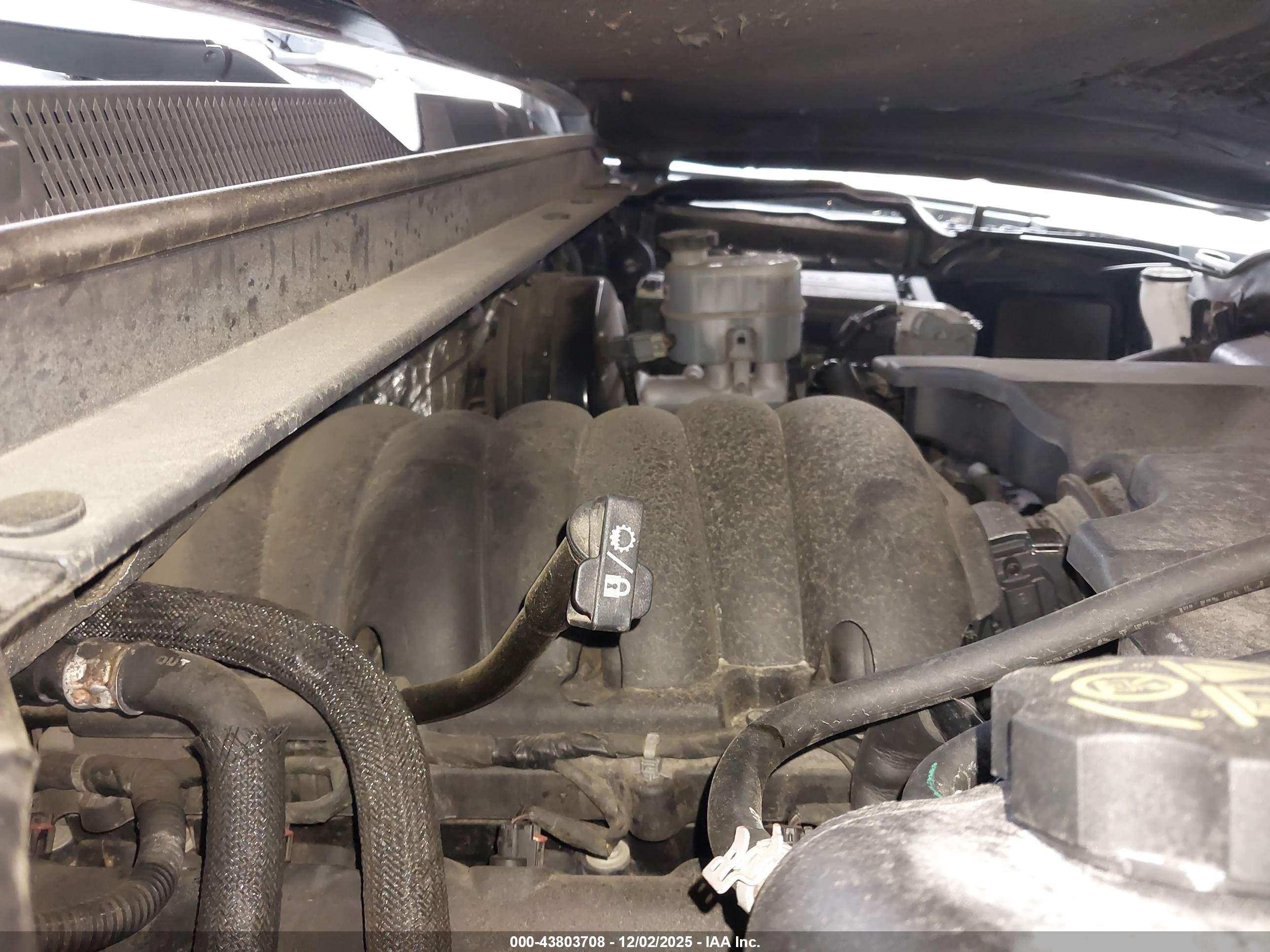 GMC YUKON image 10