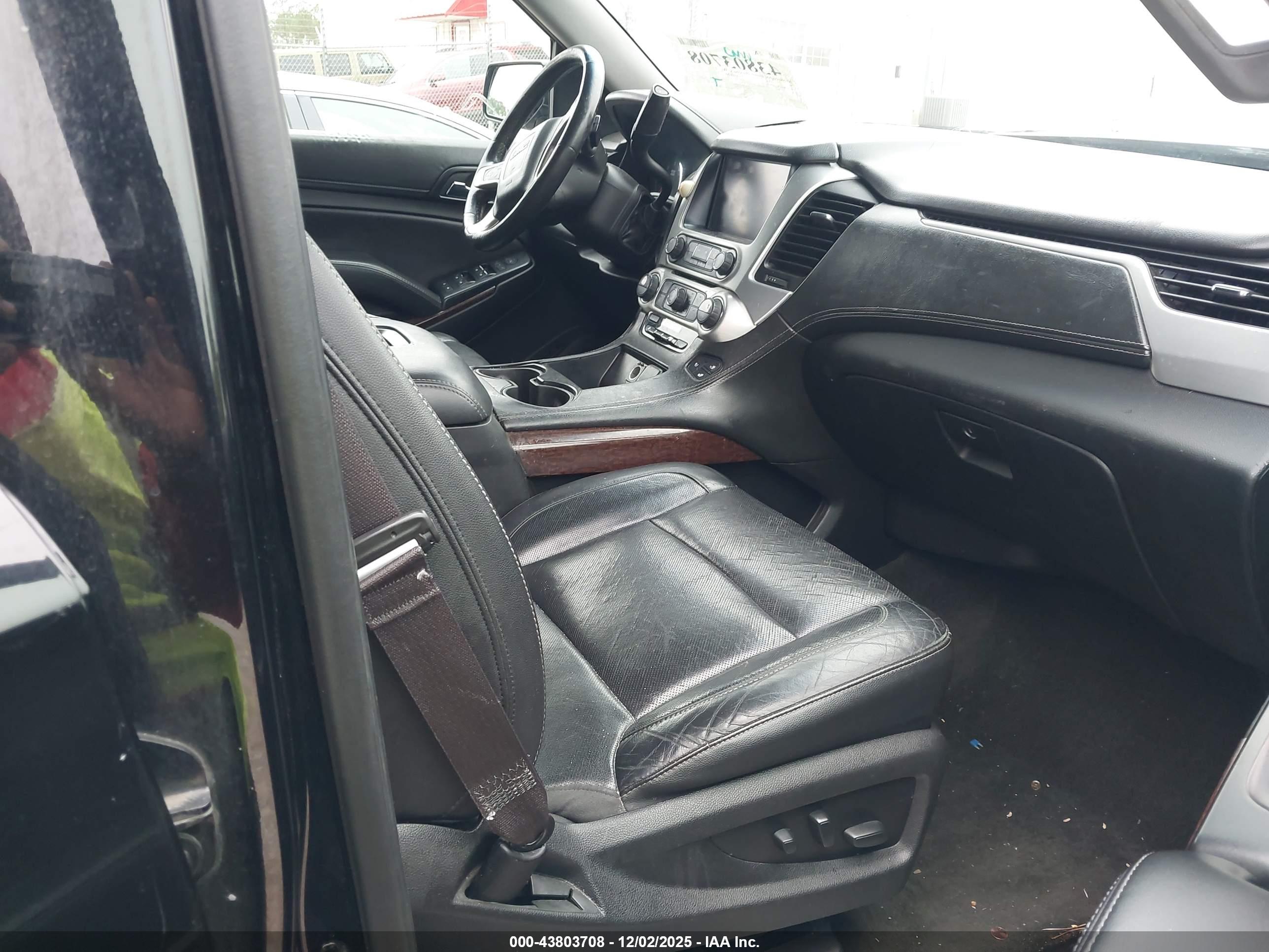 GMC YUKON image 5