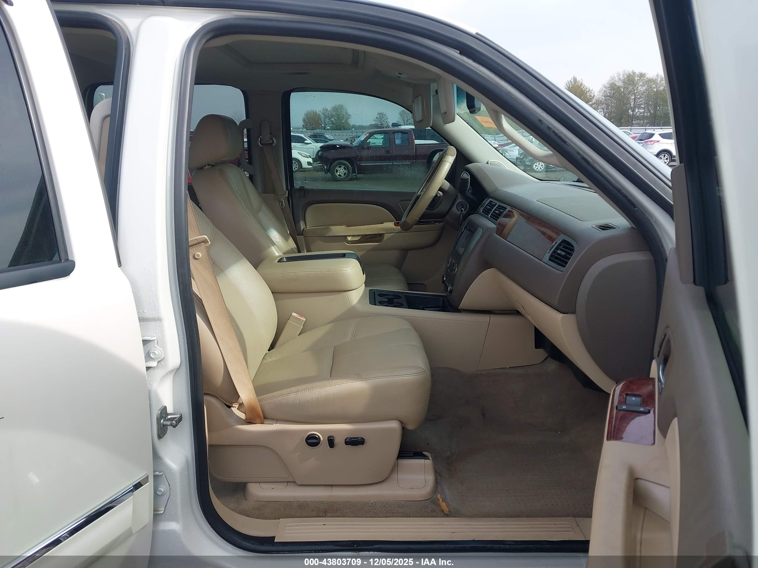 GMC SIERRA image 5