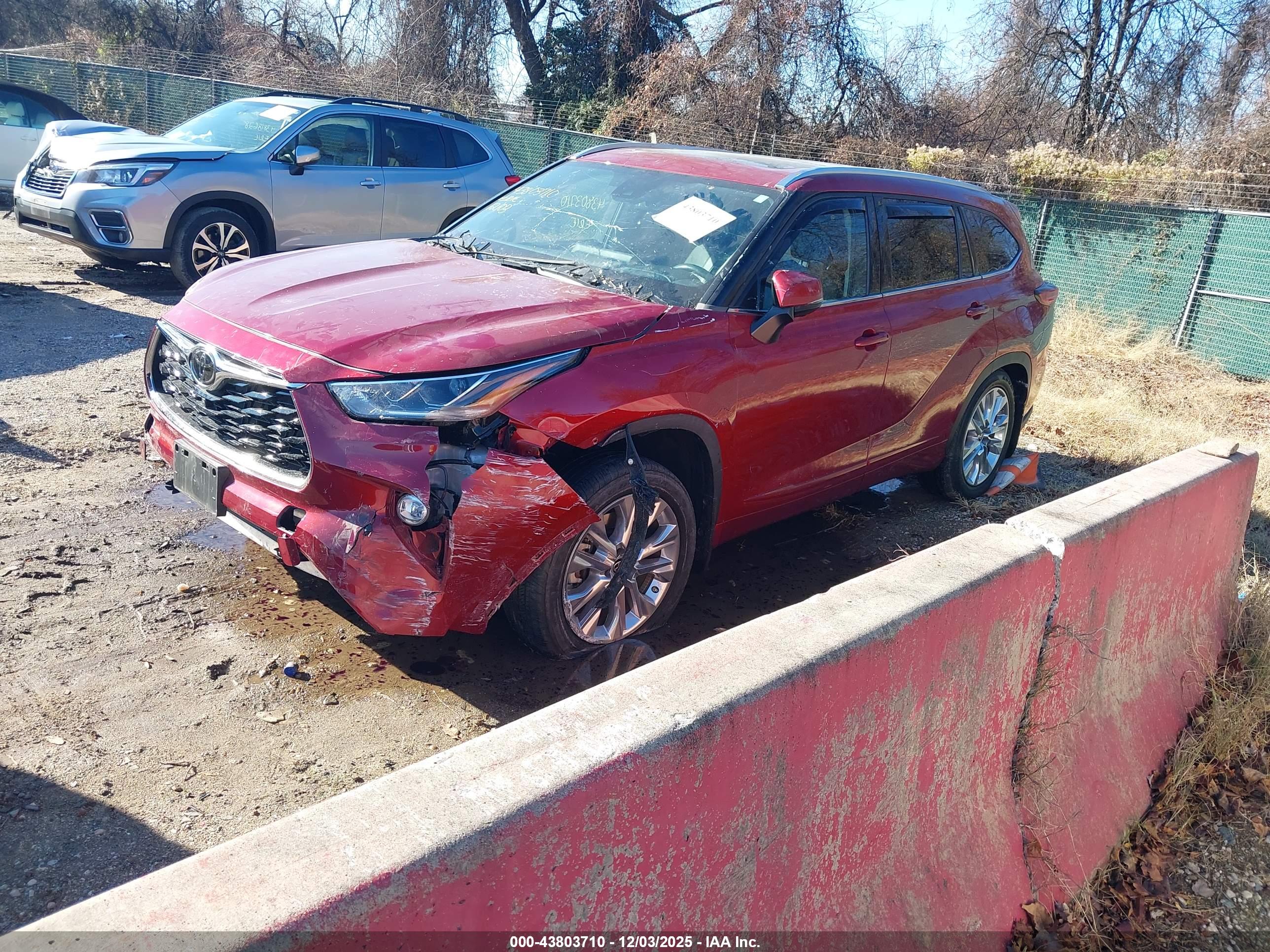 TOYOTA HIGHLANDER image 2
