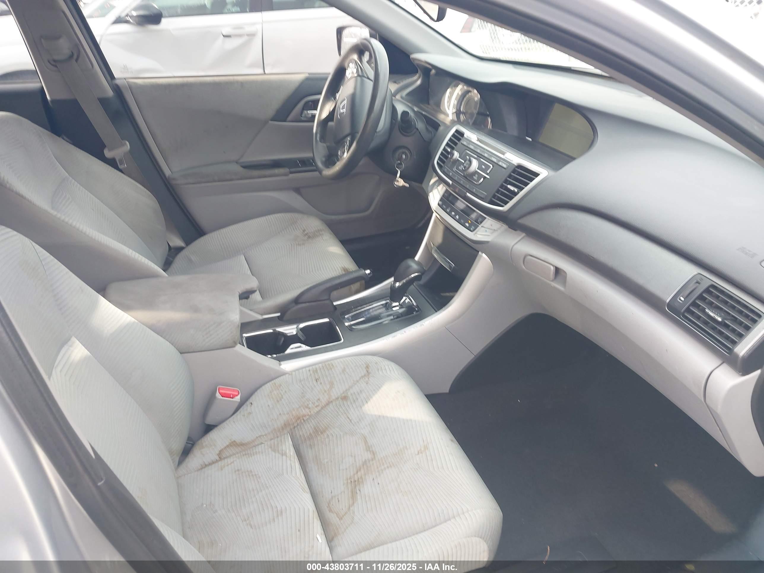 HONDA ACCORD image 5