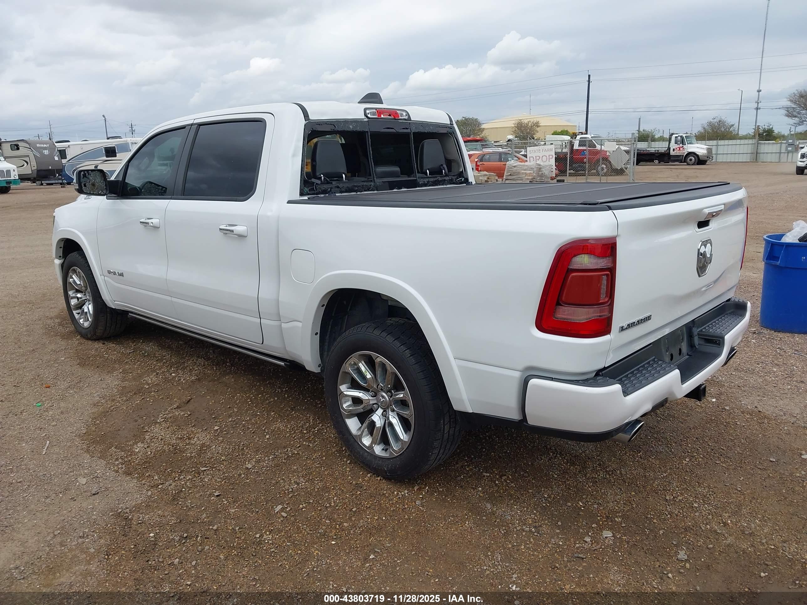 RAM 1500 image 3
