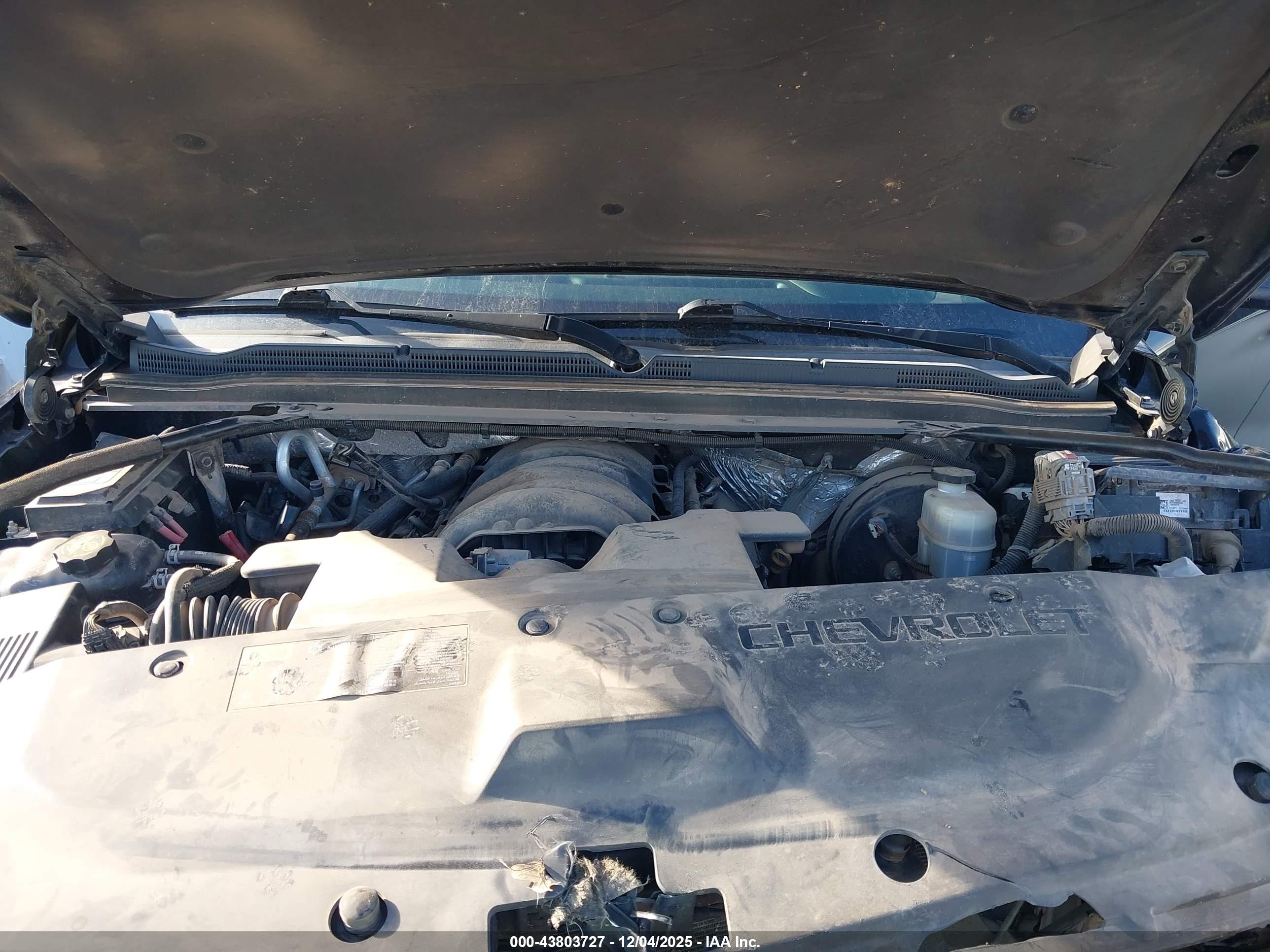 CHEVROLET TAHOE image 10