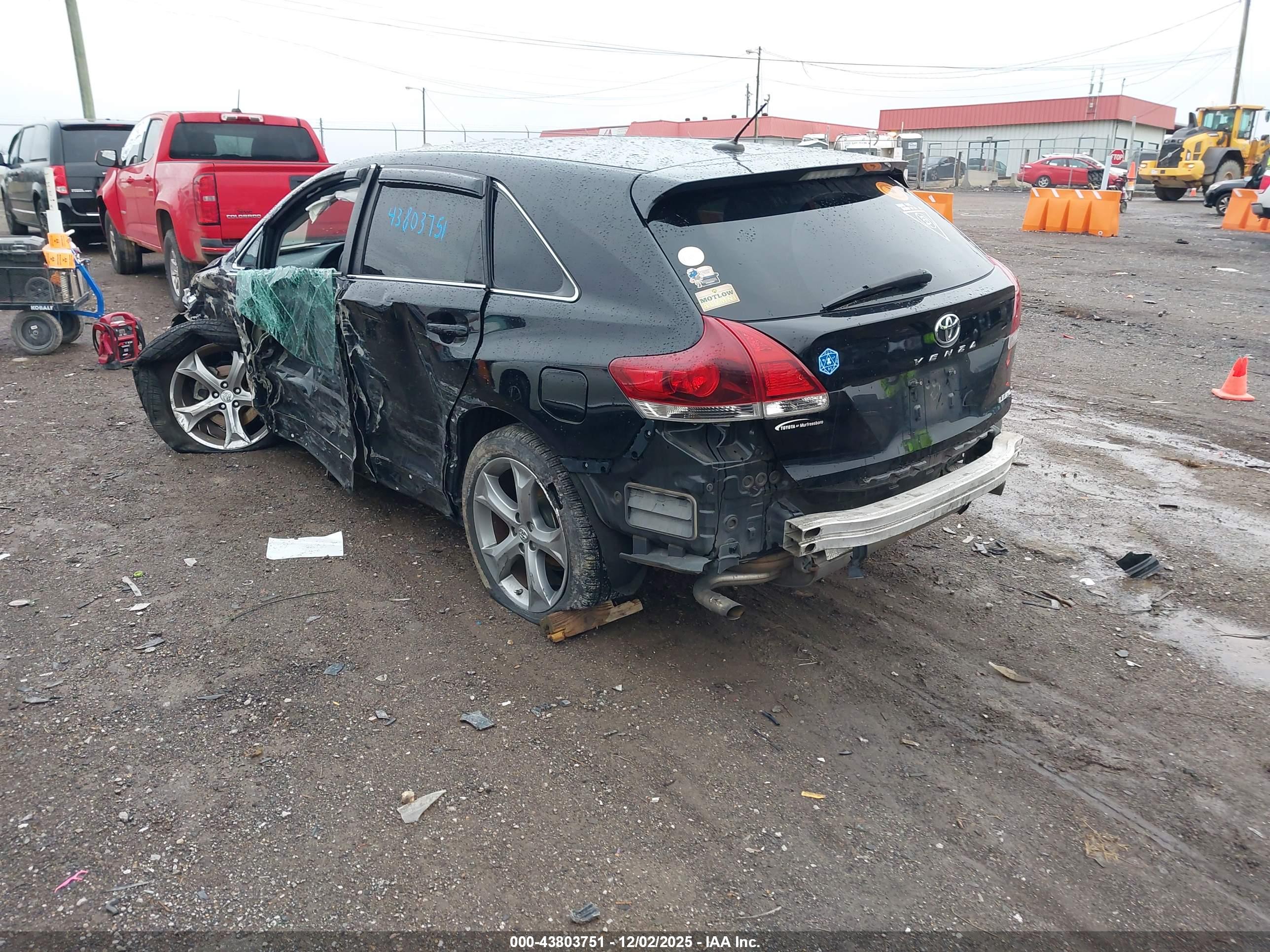 TOYOTA VENZA image 3