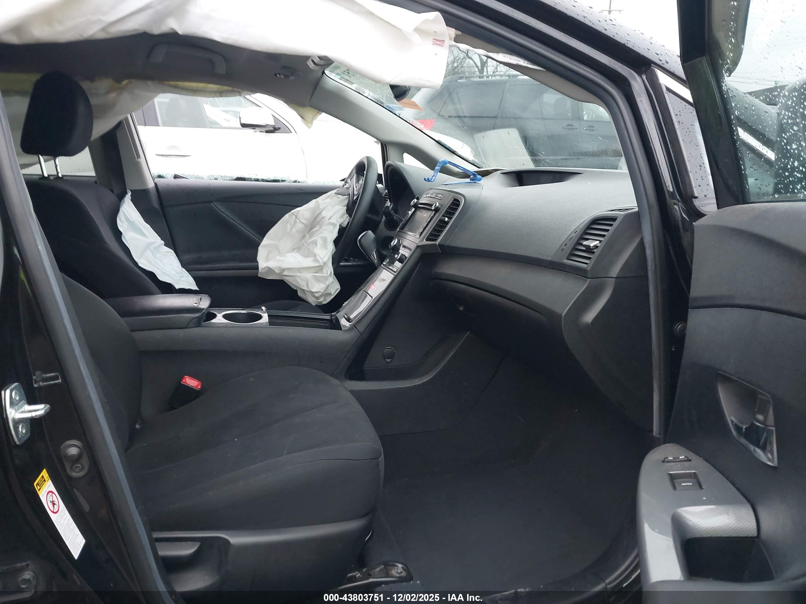 TOYOTA VENZA image 5