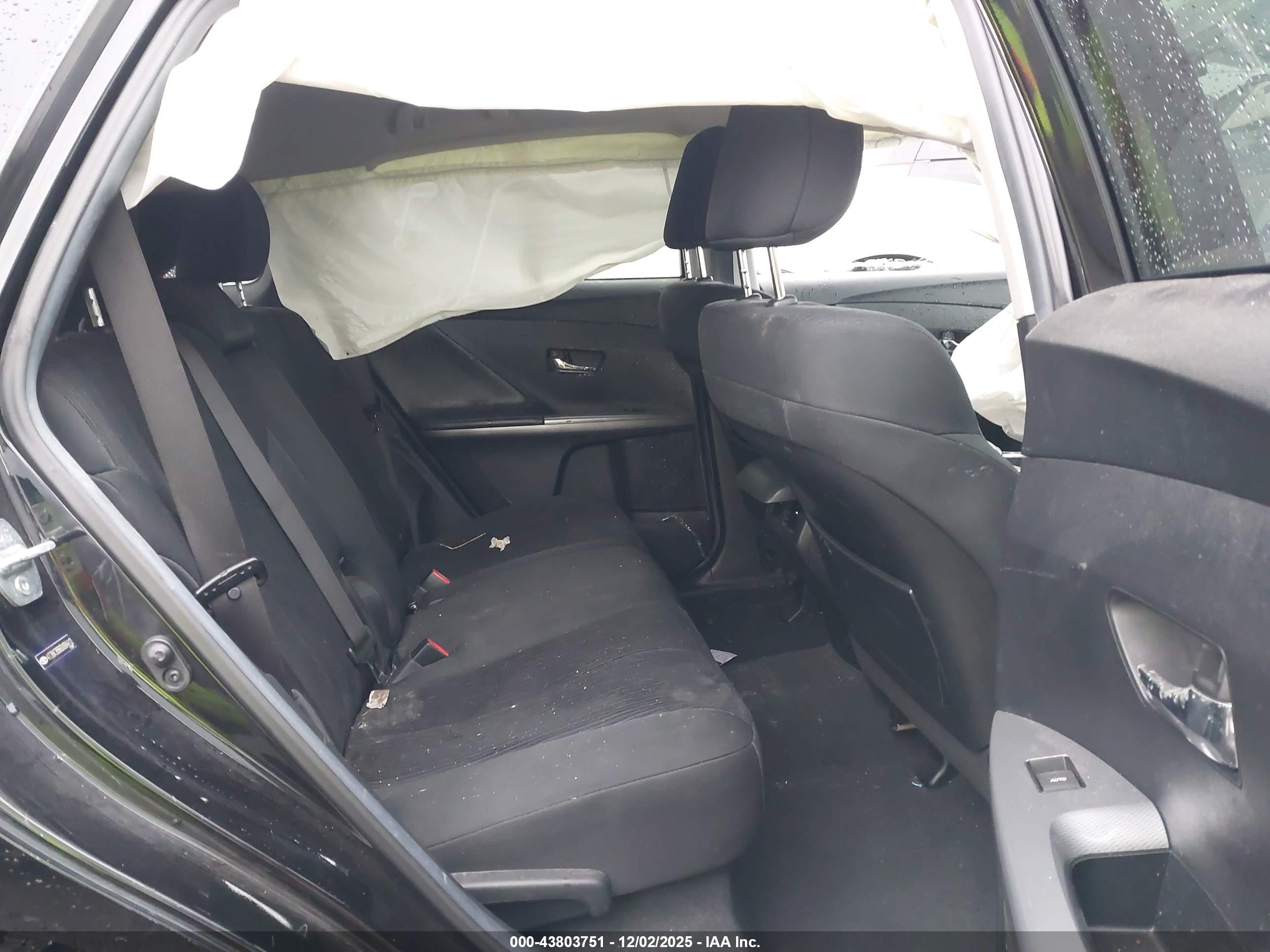 TOYOTA VENZA image 8