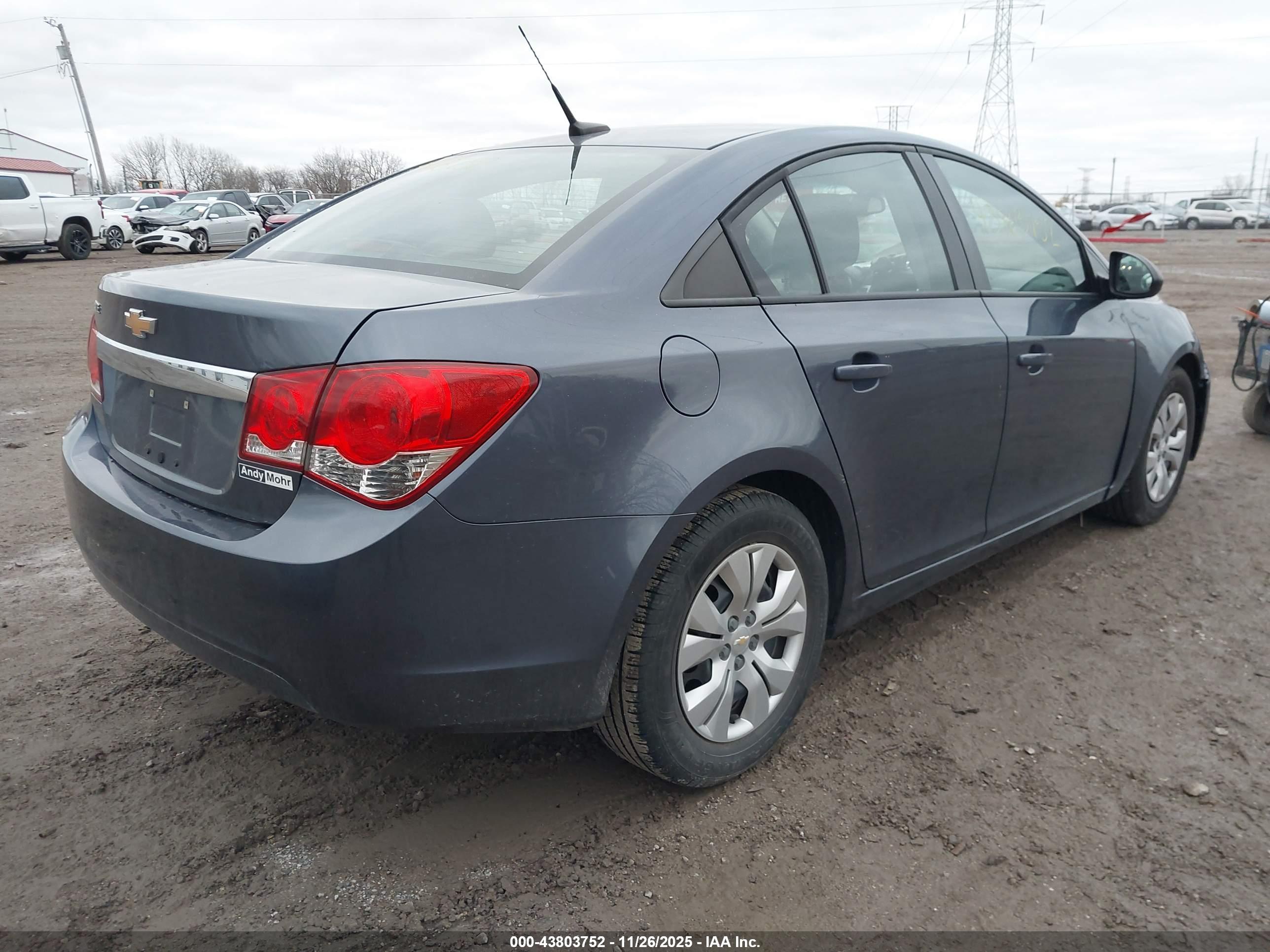 CHEVROLET CRUZE image 4