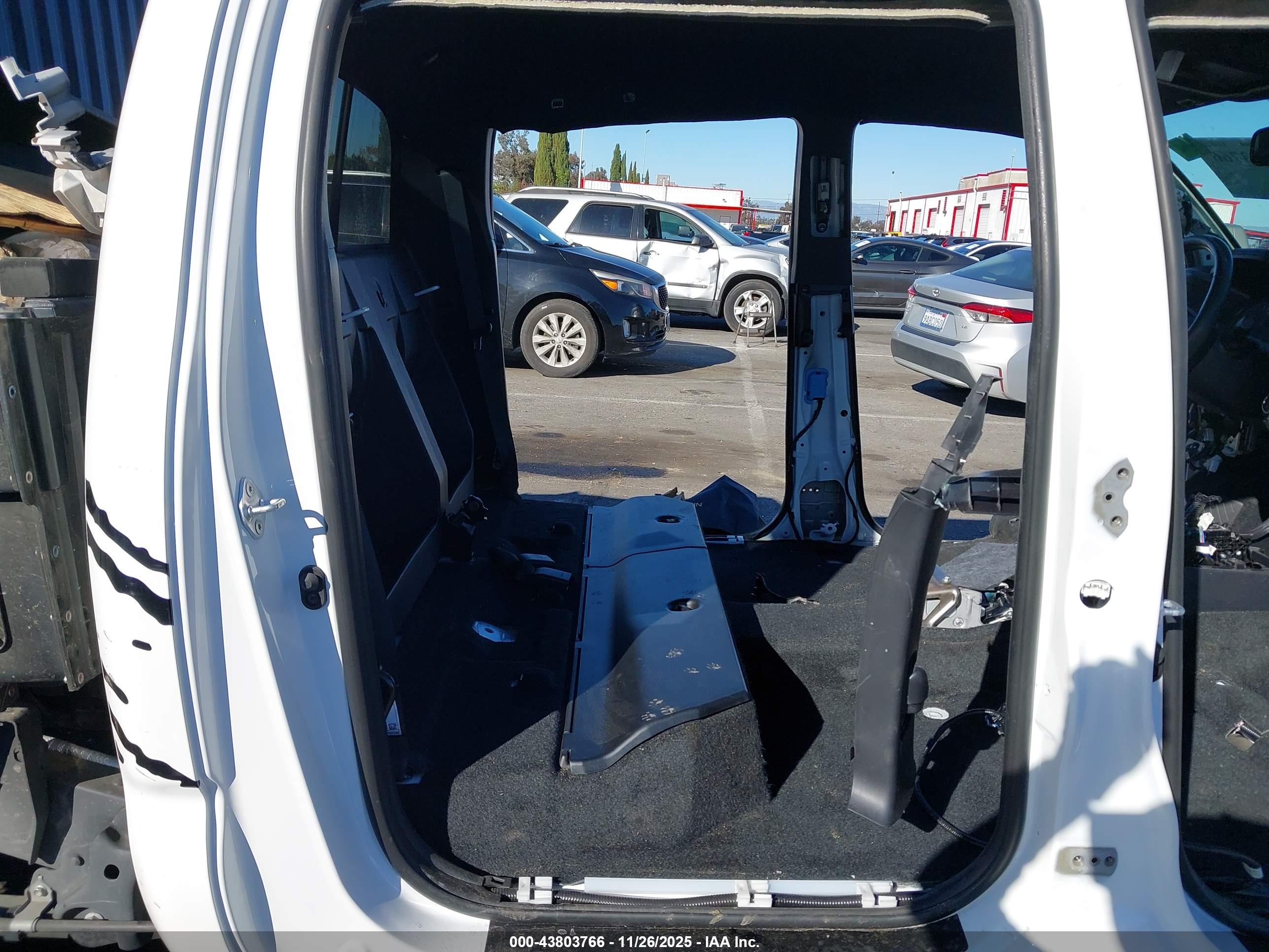 TOYOTA TACOMA image 8