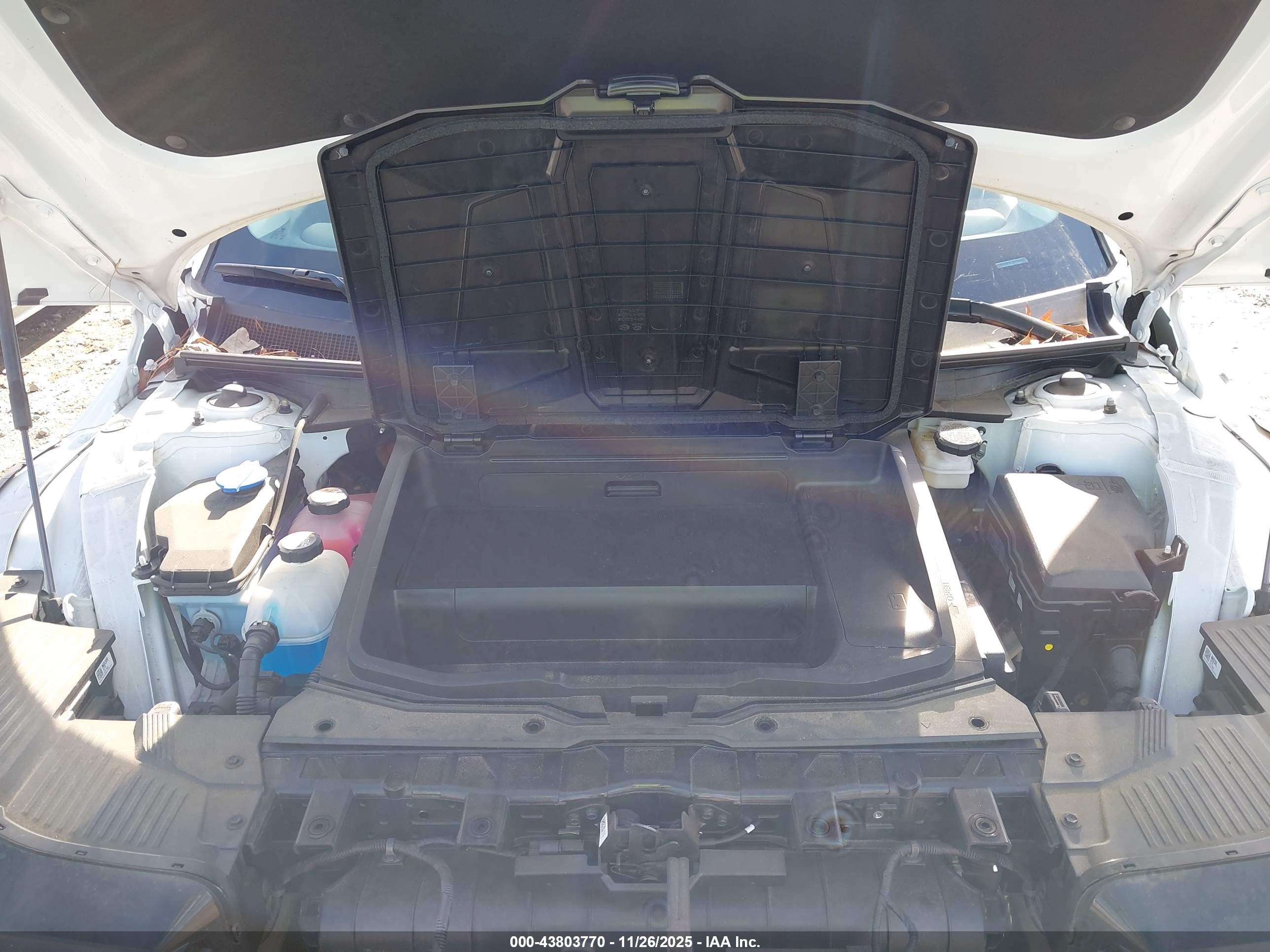 HYUNDAI IONIQ image 10