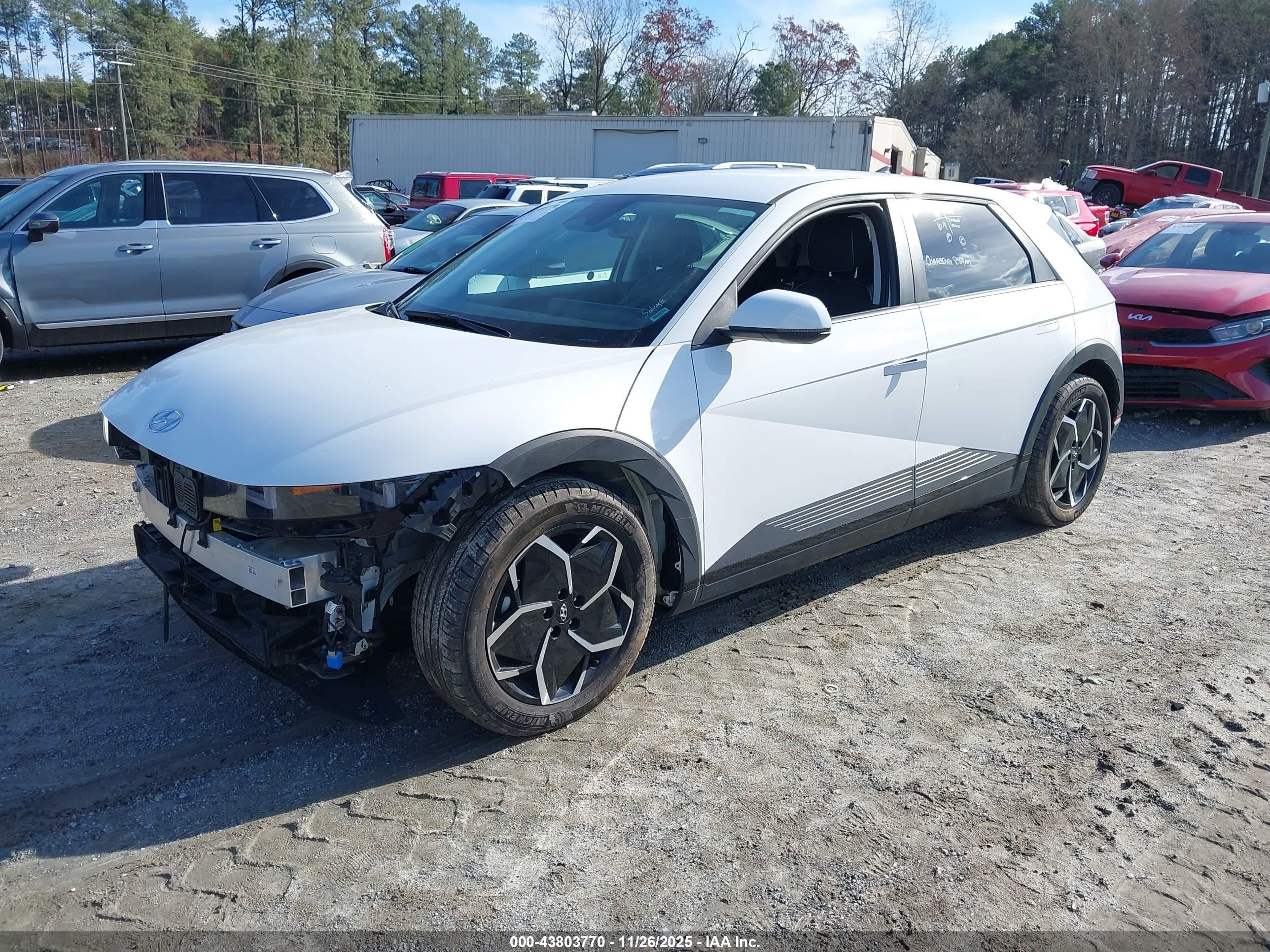 HYUNDAI IONIQ image 2