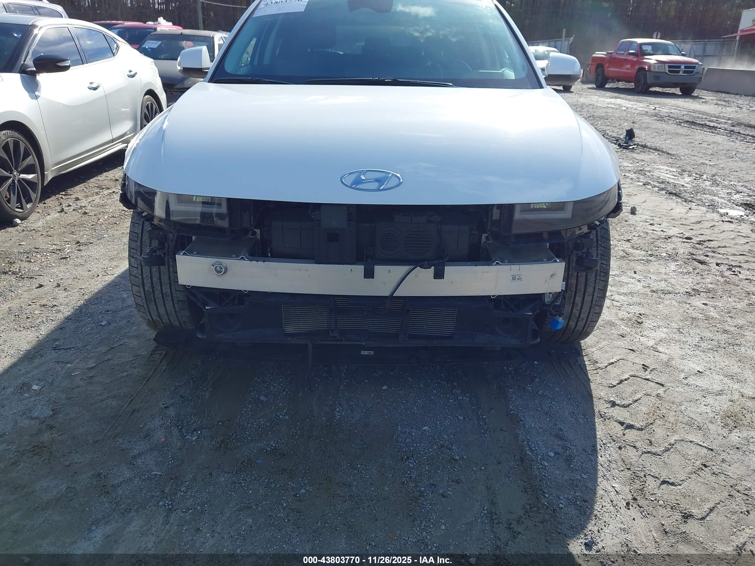HYUNDAI IONIQ image 6