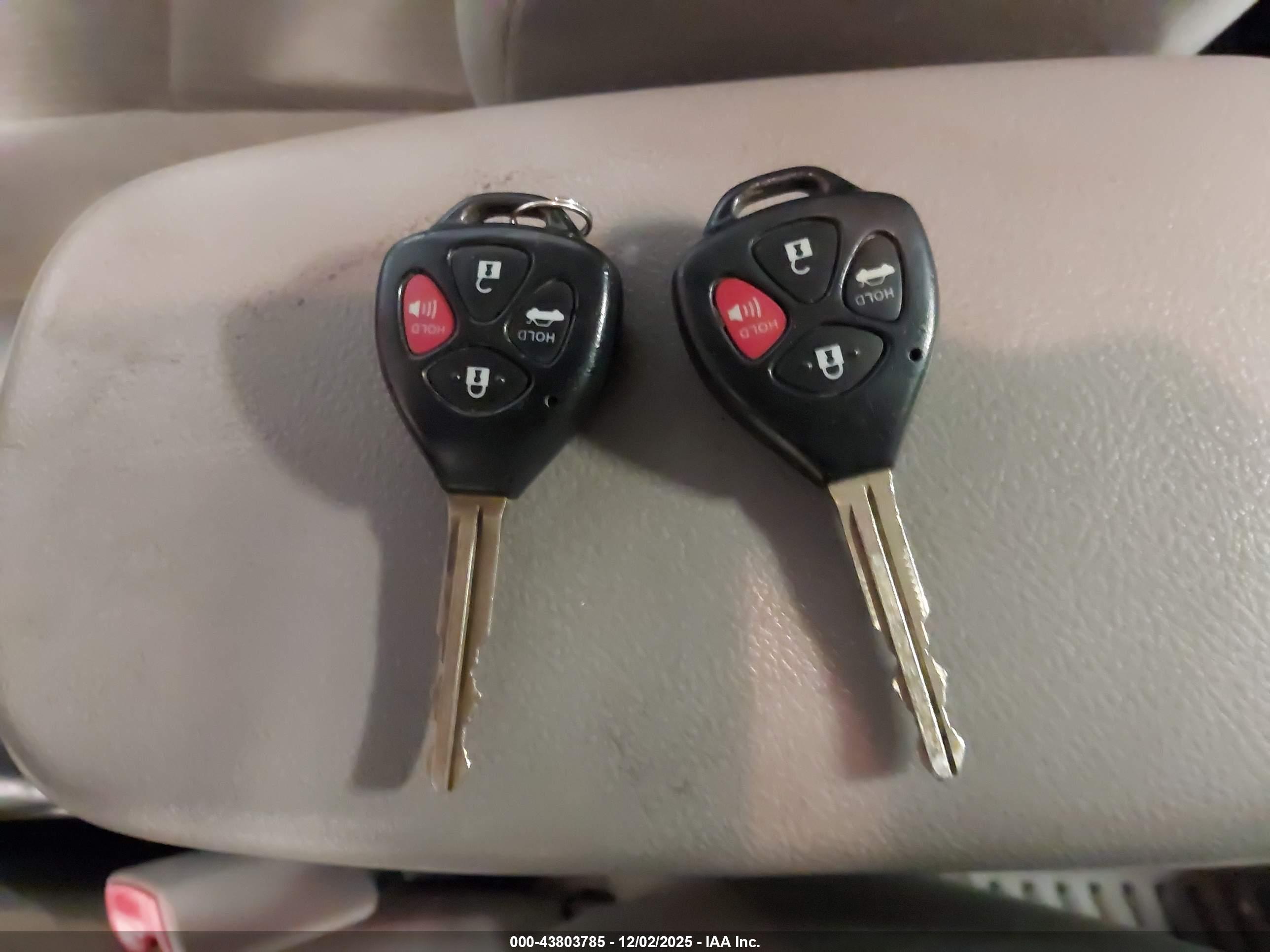 TOYOTA COROLLA image 11