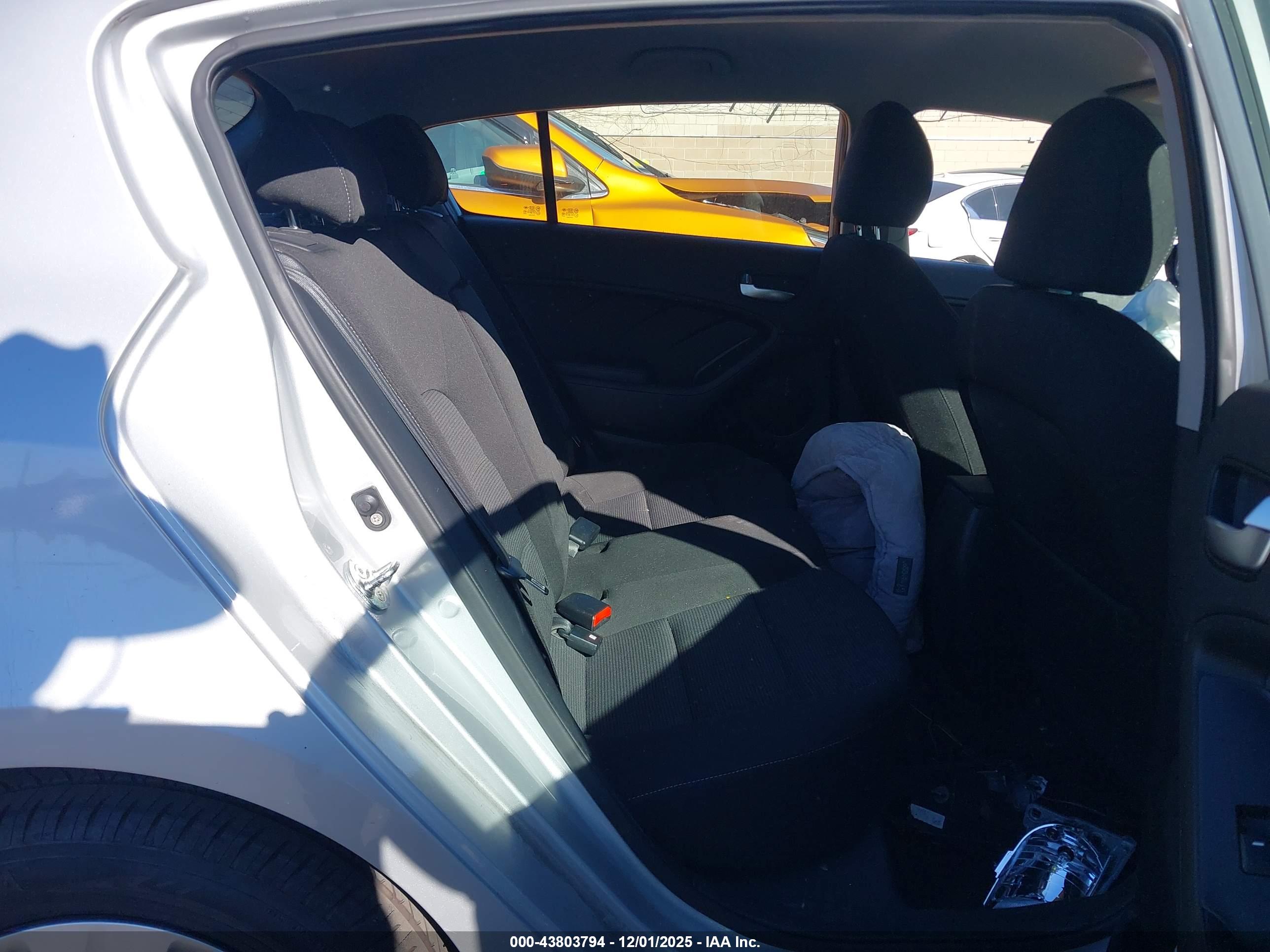 KIA FORTE image 8