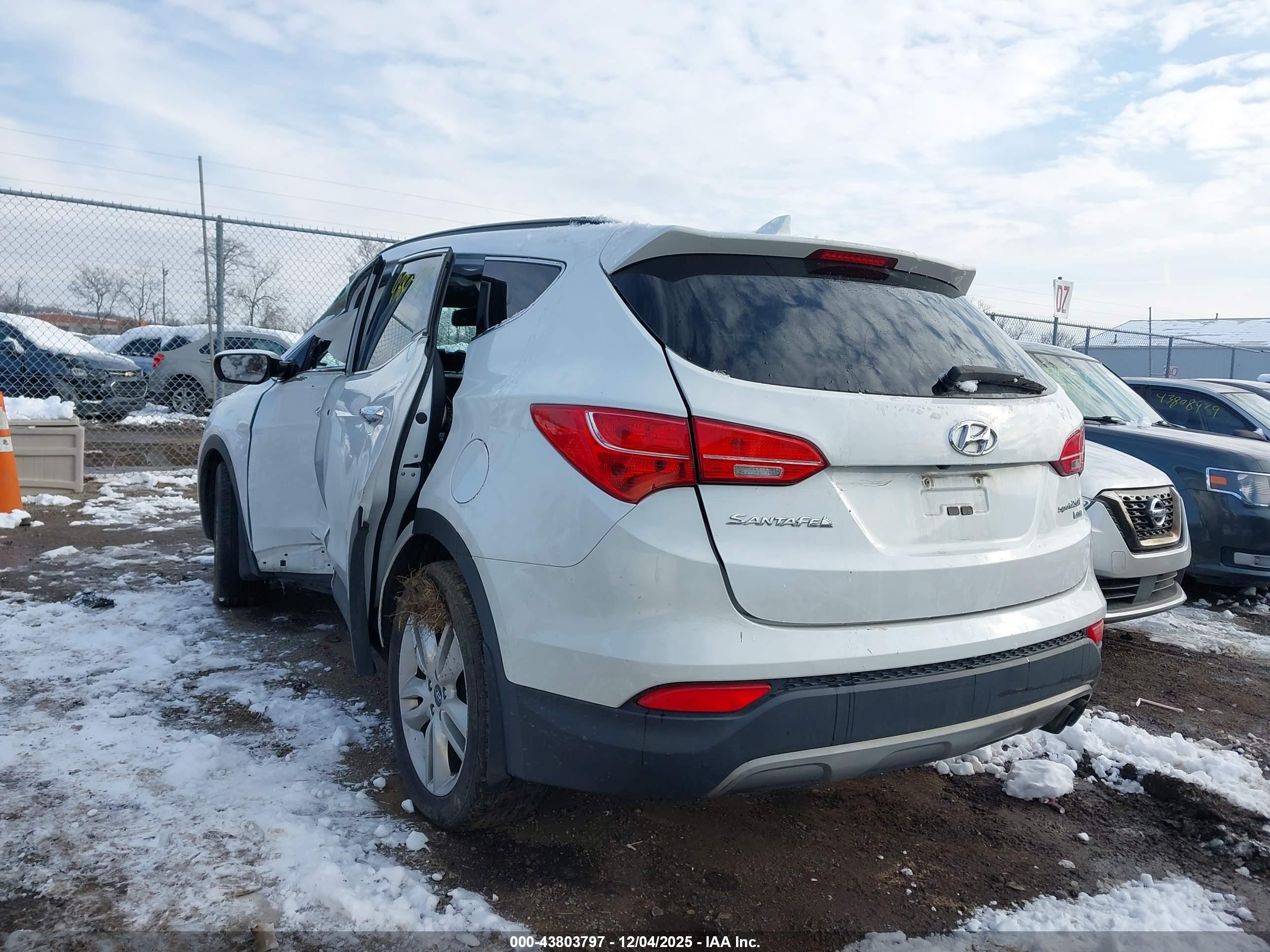 HYUNDAI SANTA image 3