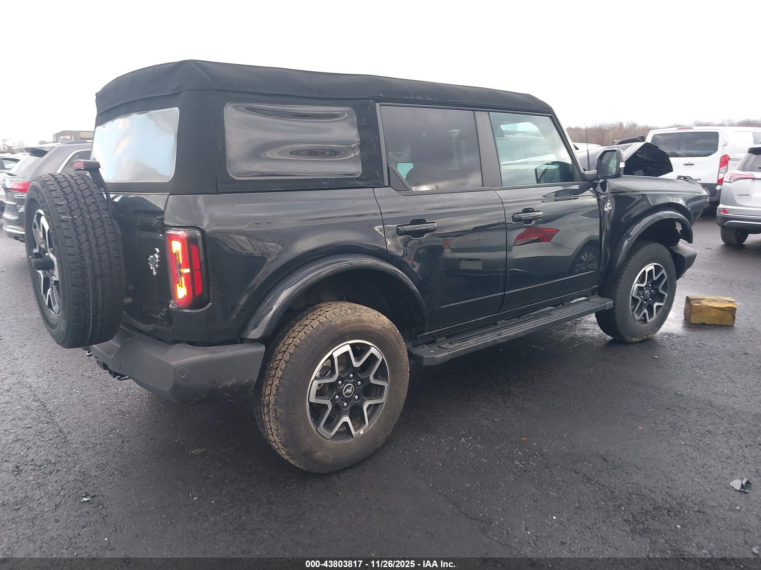 FORD BRONCO image 4