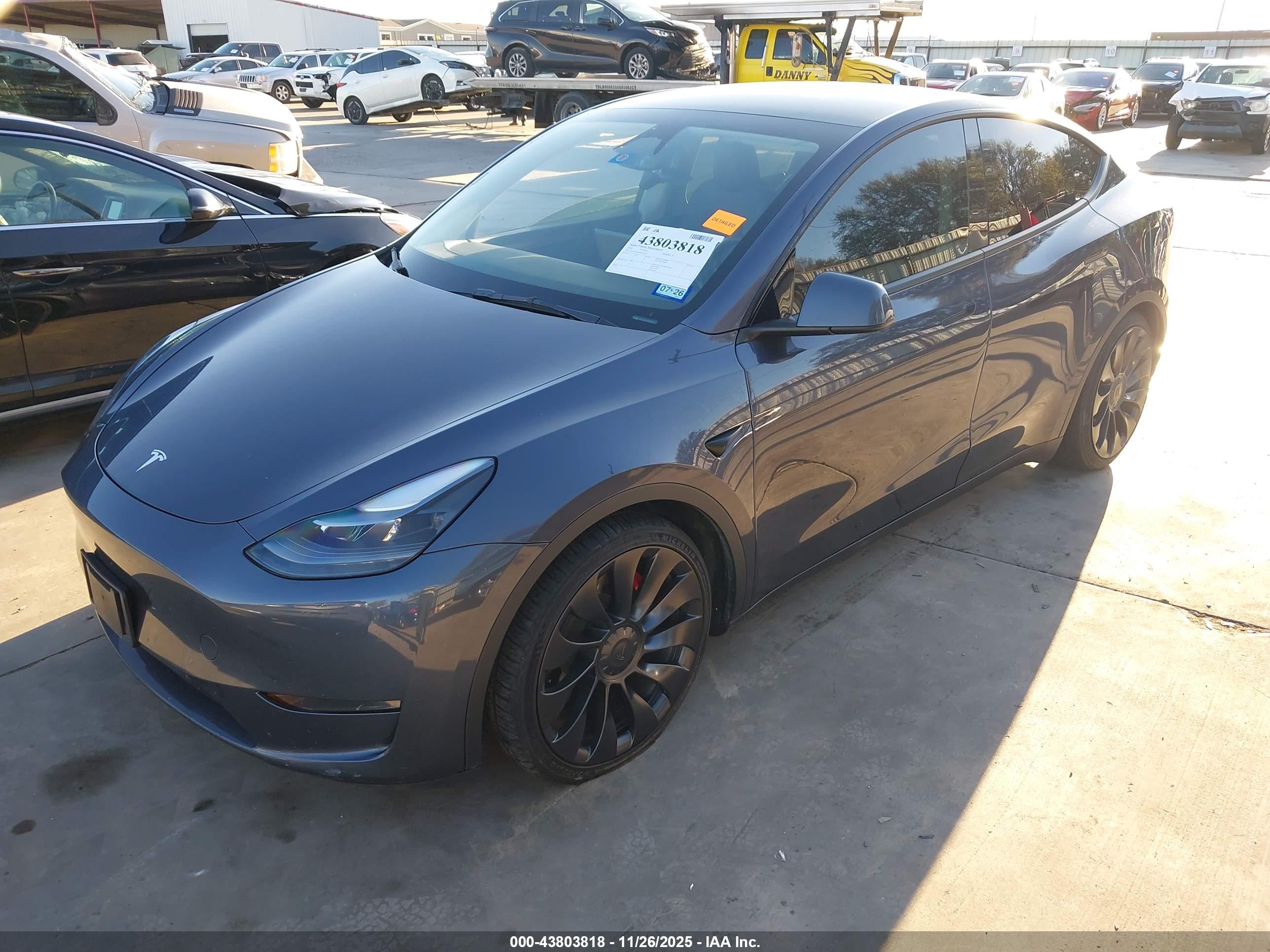 TESLA MODEL image 2