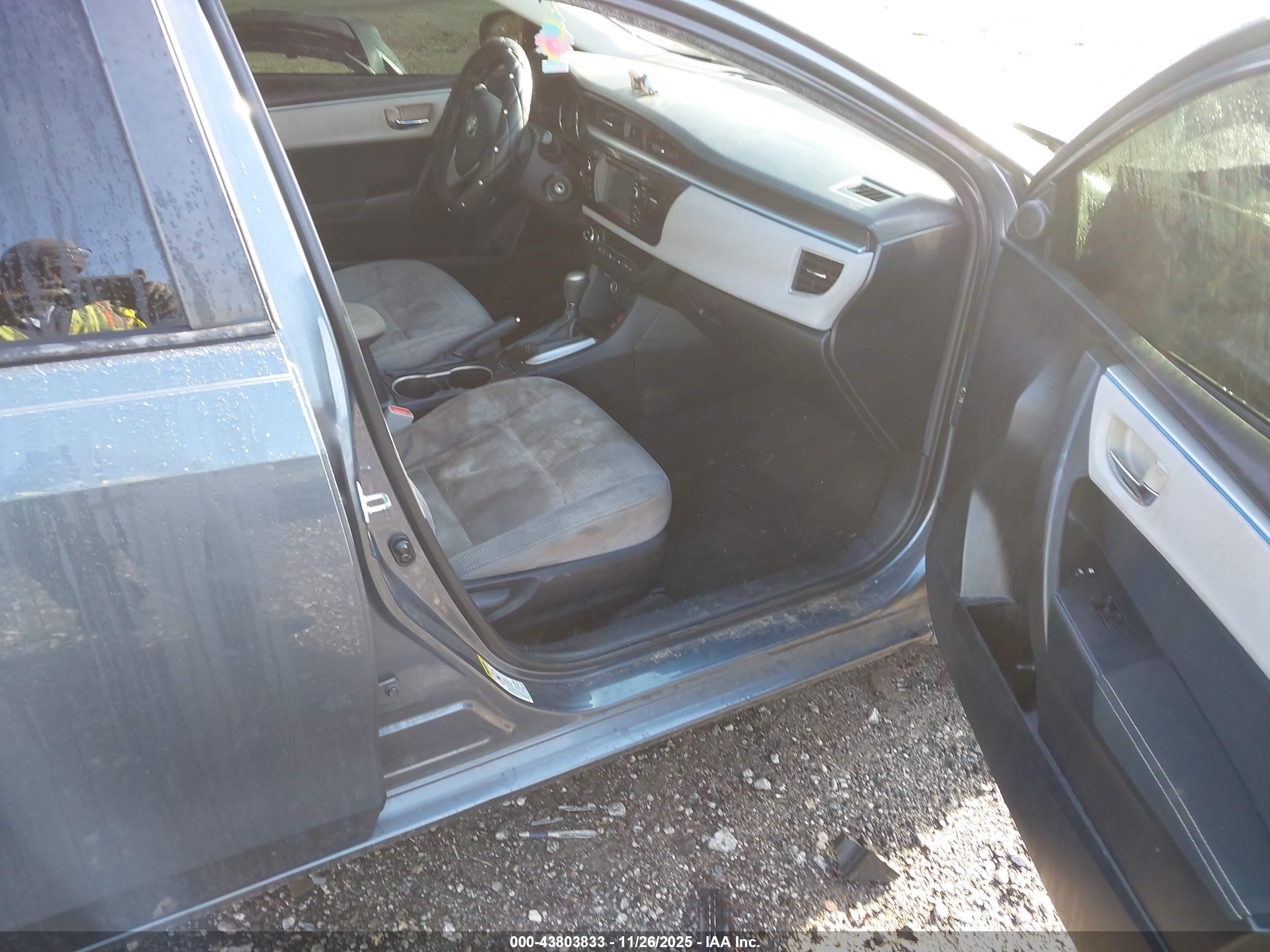 TOYOTA COROLLA image 5