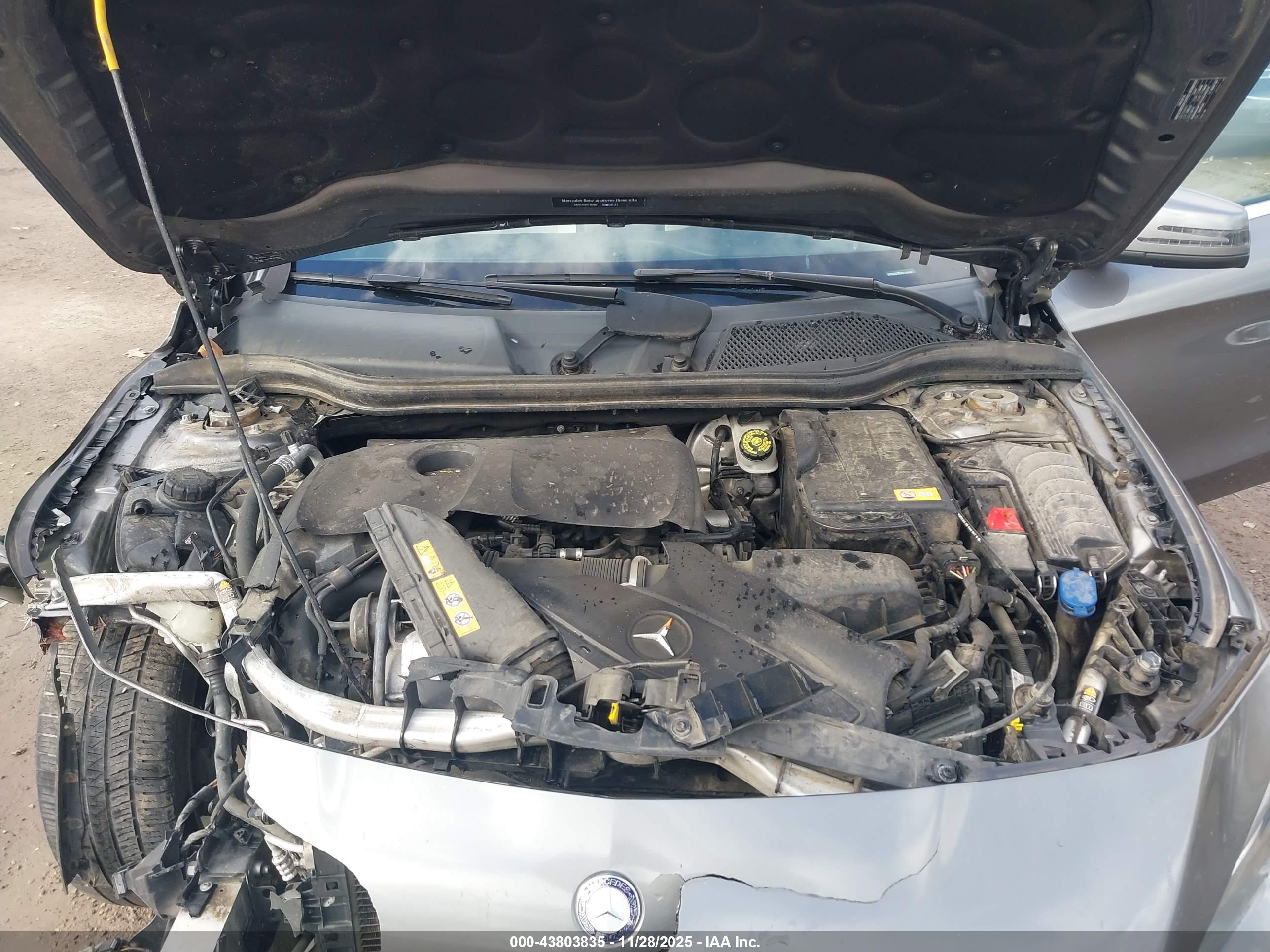 MERCEDES-BENZ CLA image 10