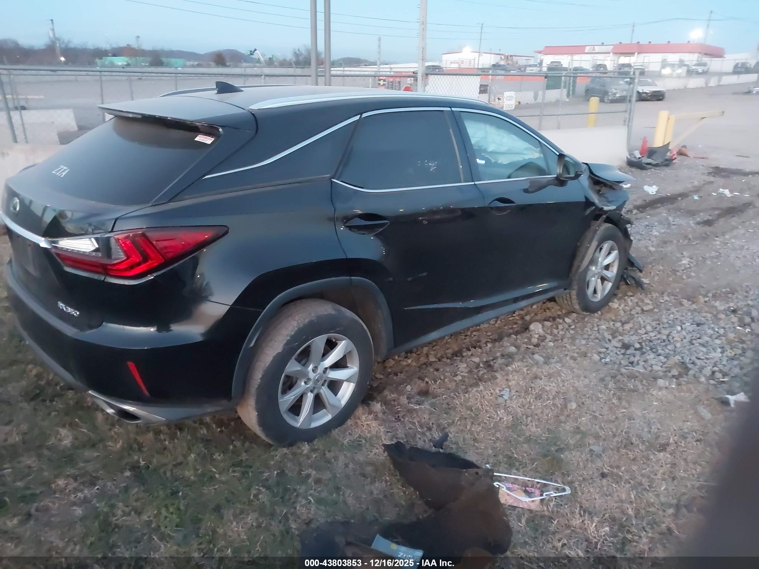 LEXUS RX image 4