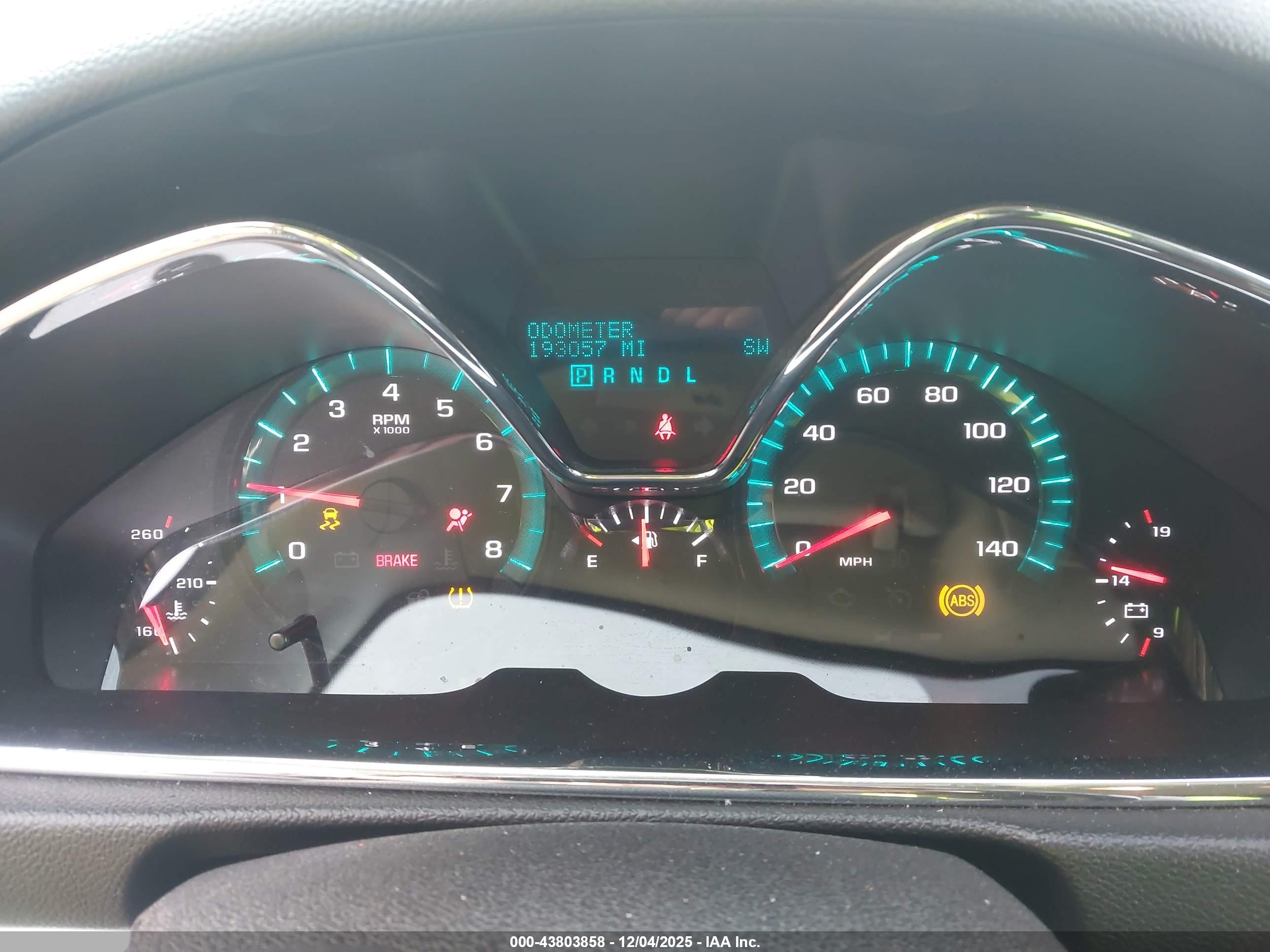 CHEVROLET TRAVERSE image 7