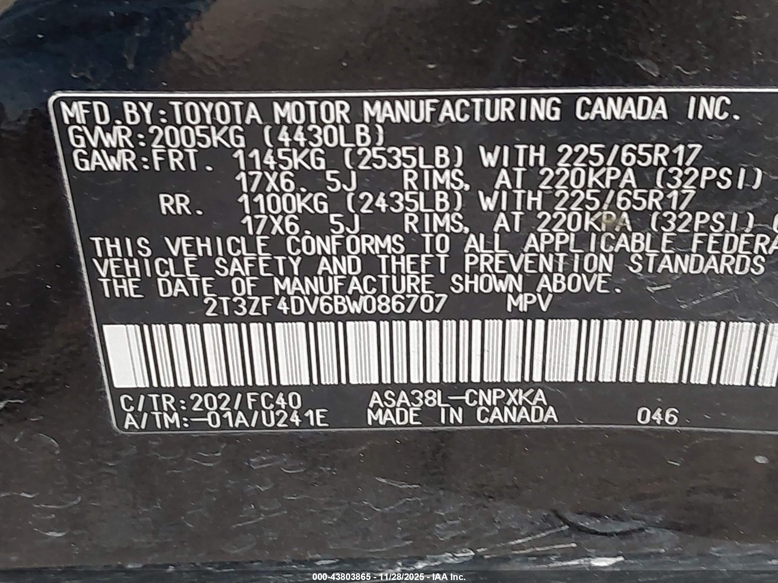 TOYOTA RAV4 image 9