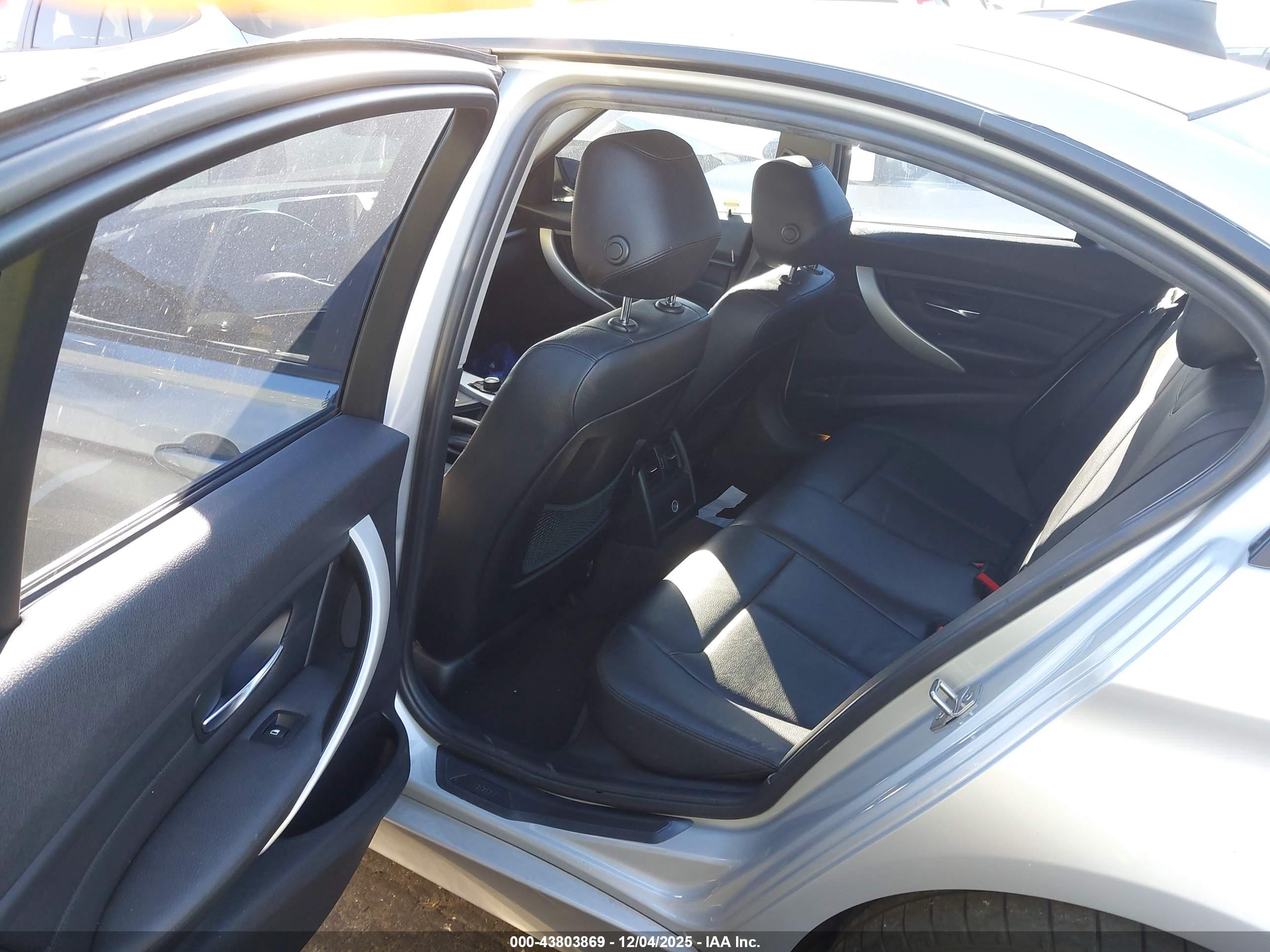 BMW 328I image 8