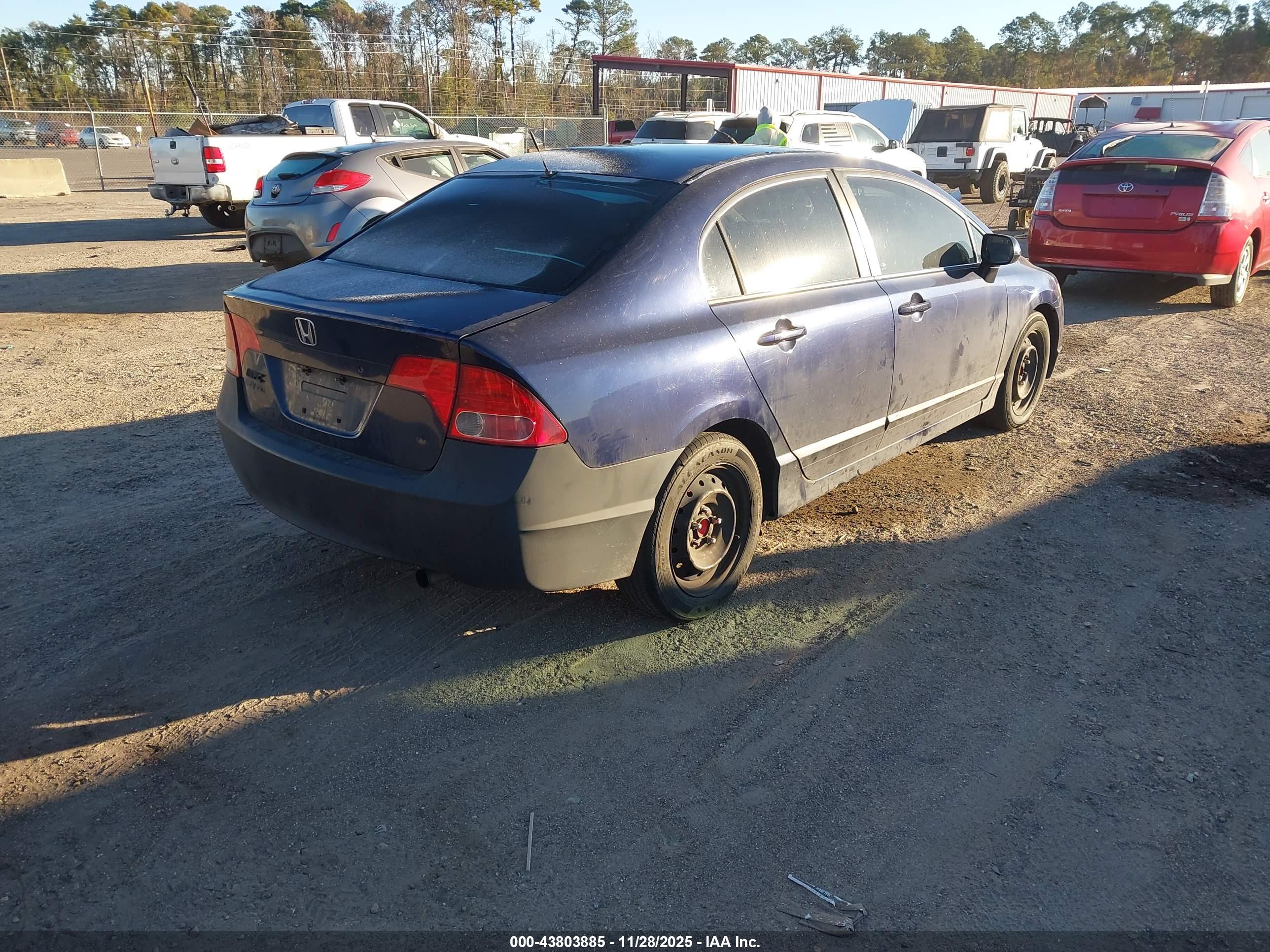 HONDA CIVIC image 4