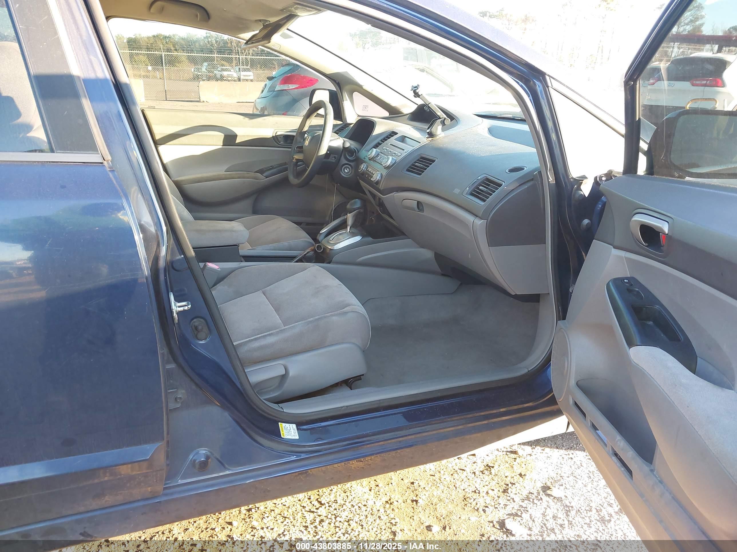 HONDA CIVIC image 5