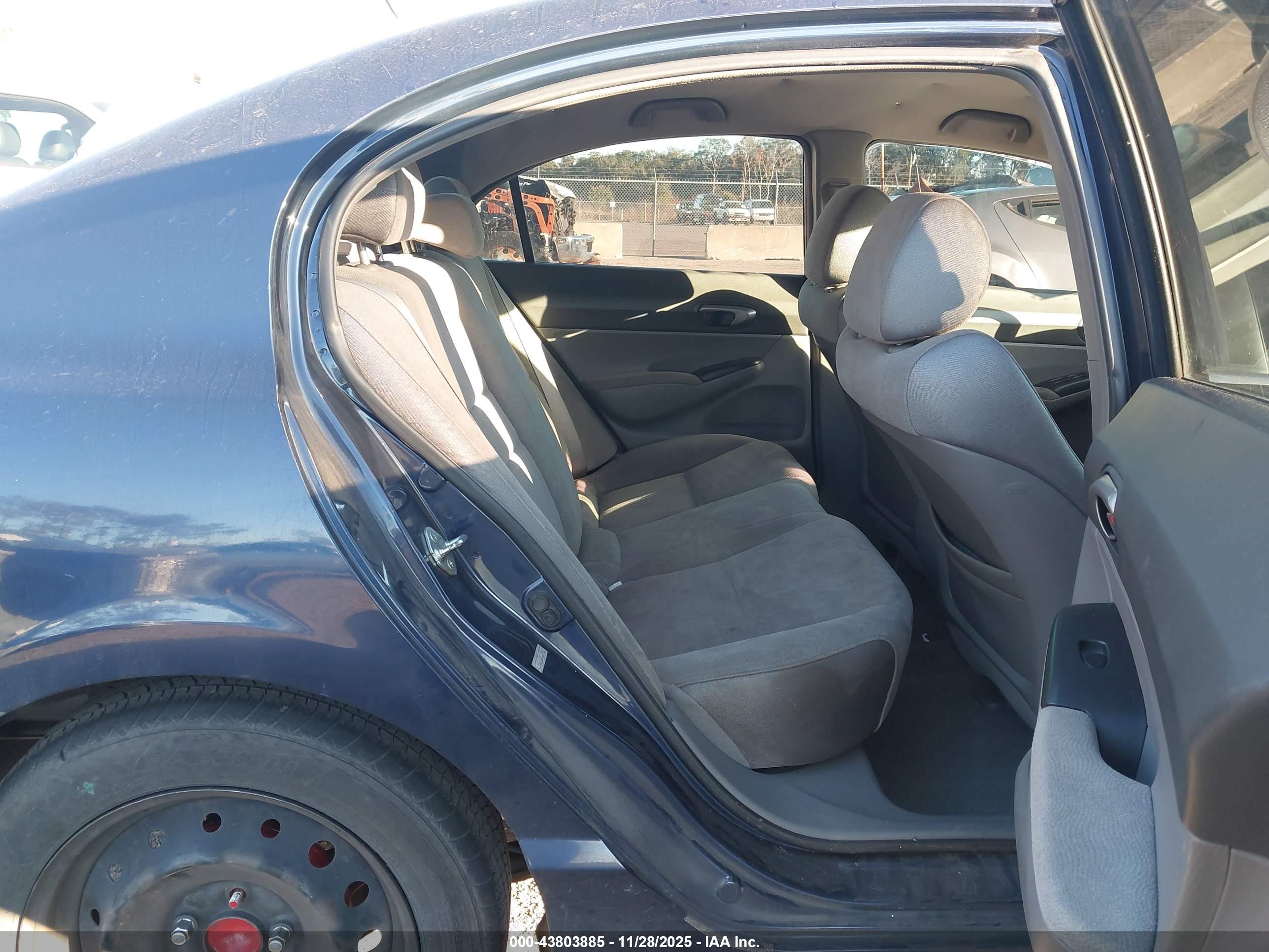 HONDA CIVIC image 8